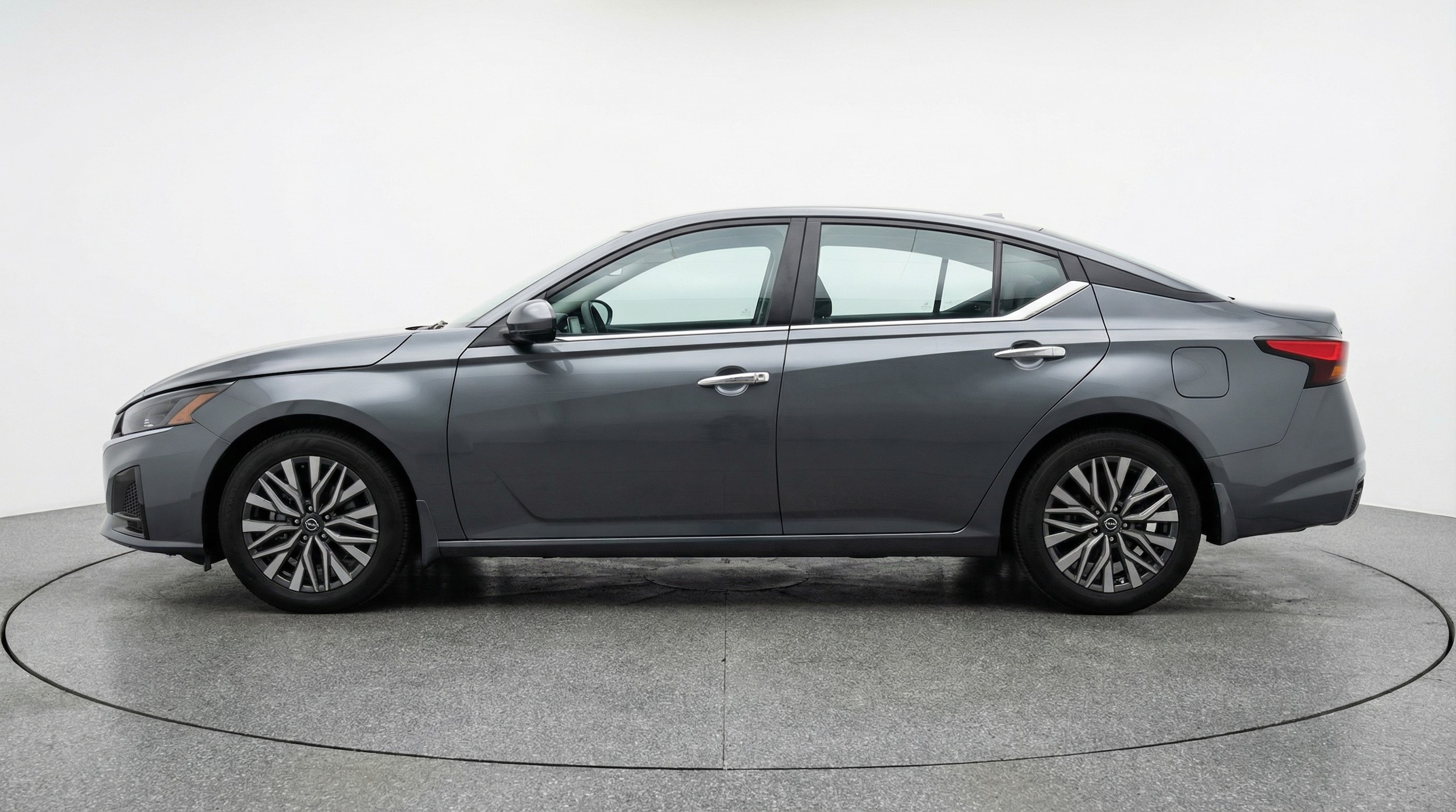 Thumbnail: 2025 Nissan Altima - 4