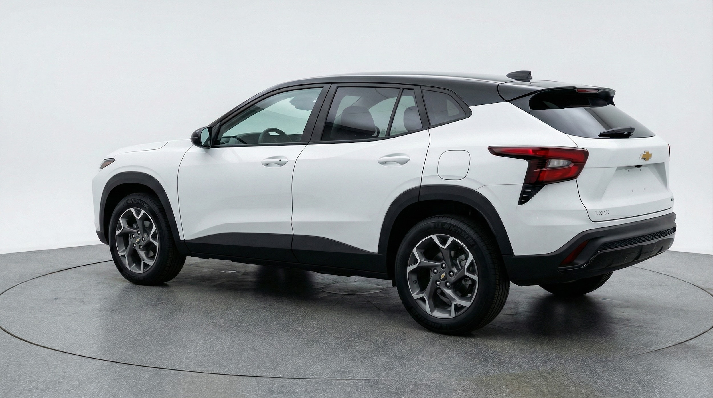 Thumbnail: 2025 Chevrolet Trax - 5