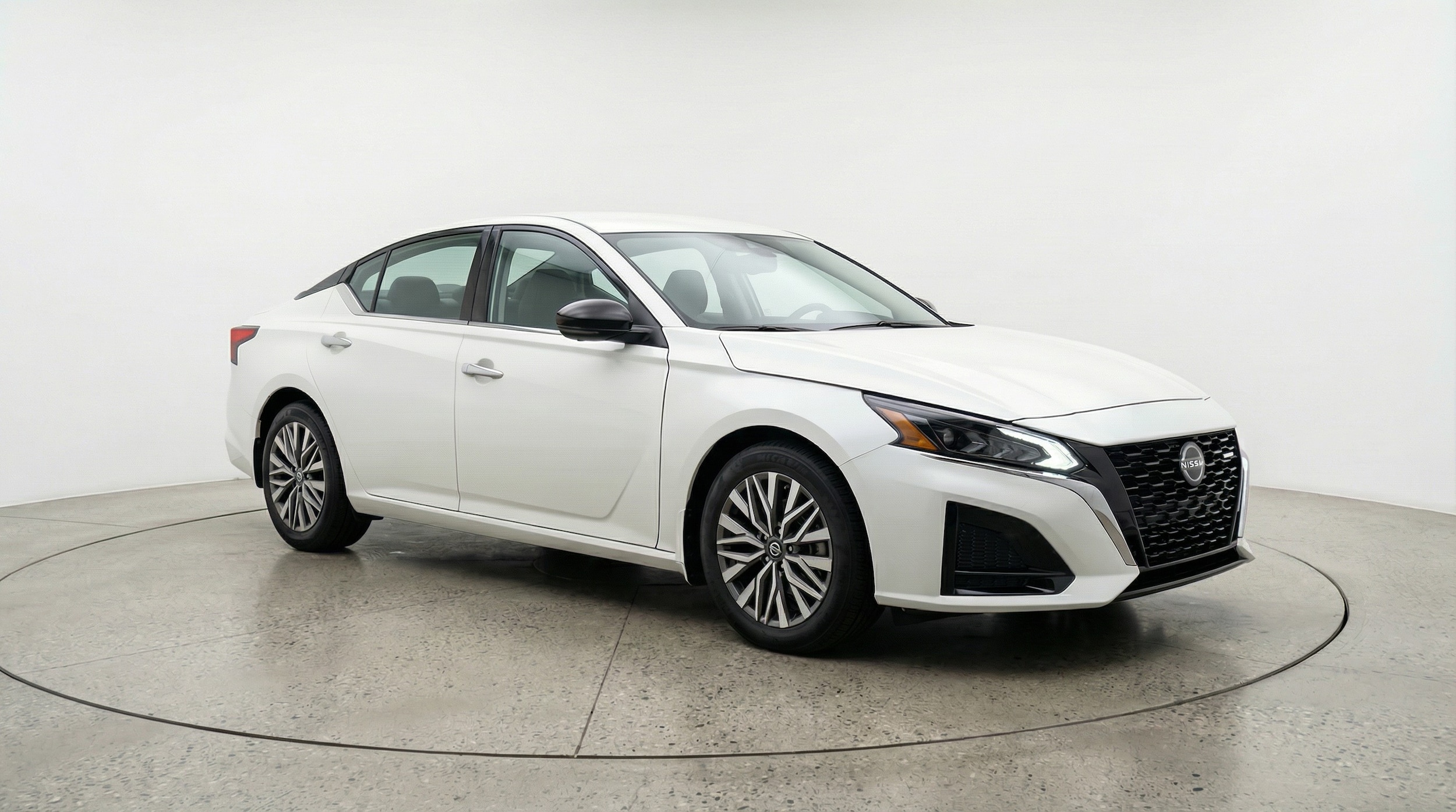 Thumbnail: 2025 Nissan Altima - 1