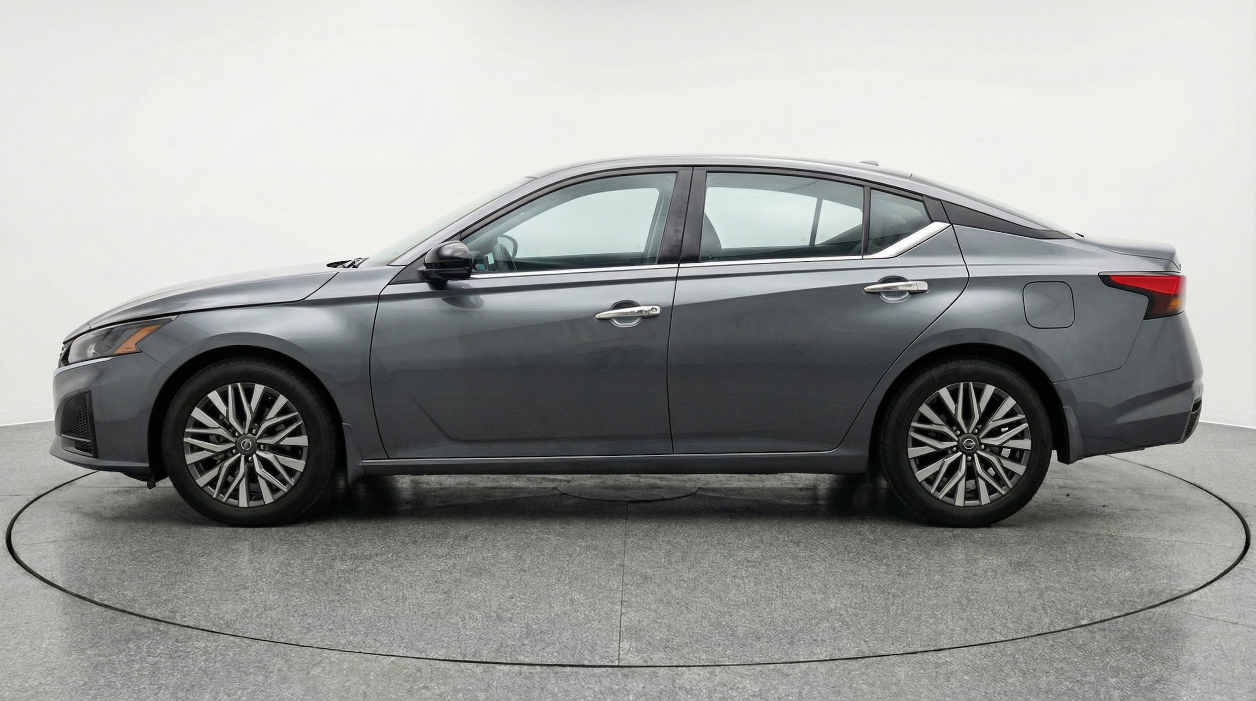 Thumbnail: 2025 Nissan Altima - 4