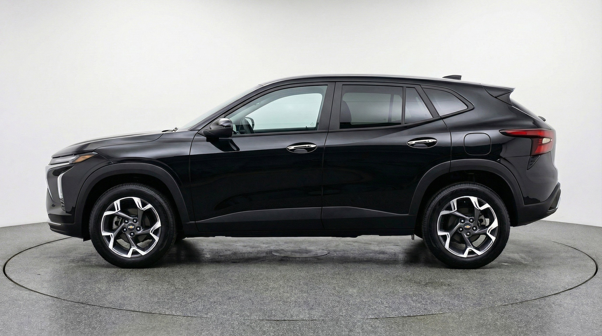 Thumbnail: 2025 Chevrolet Trax - 5
