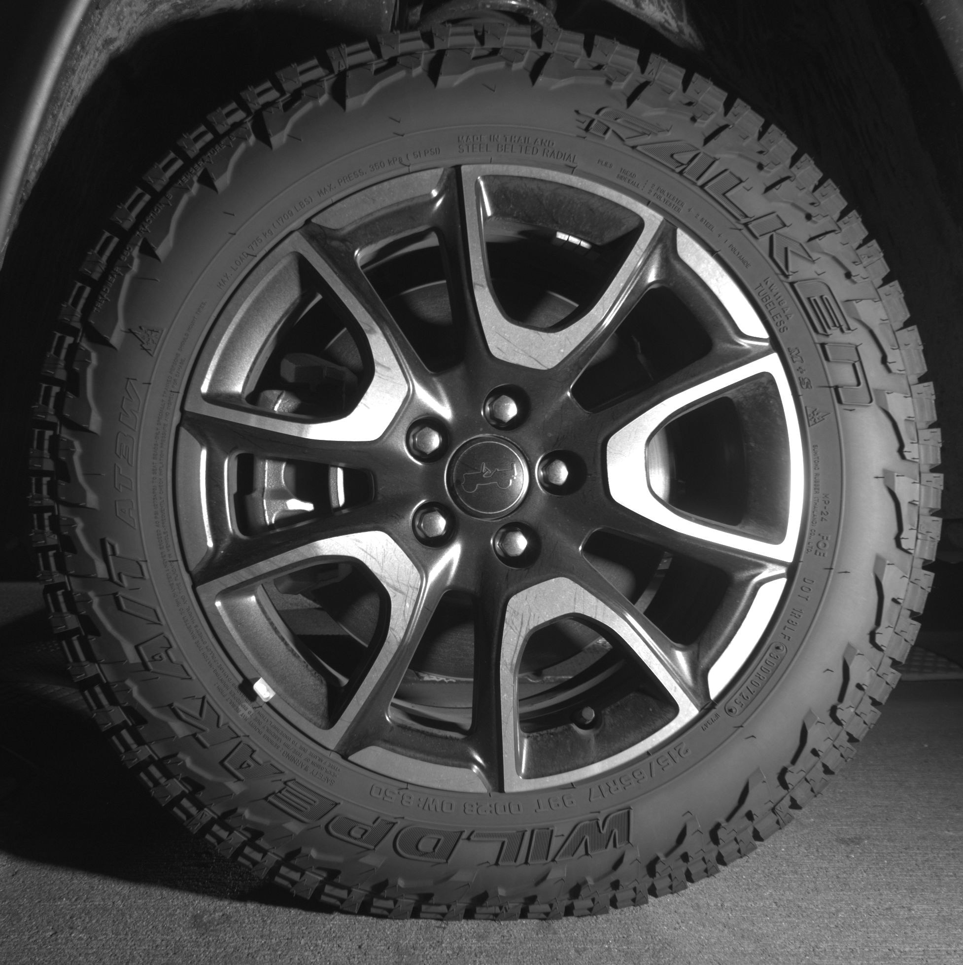 Thumbnail: 2025 Jeep Compass - 9