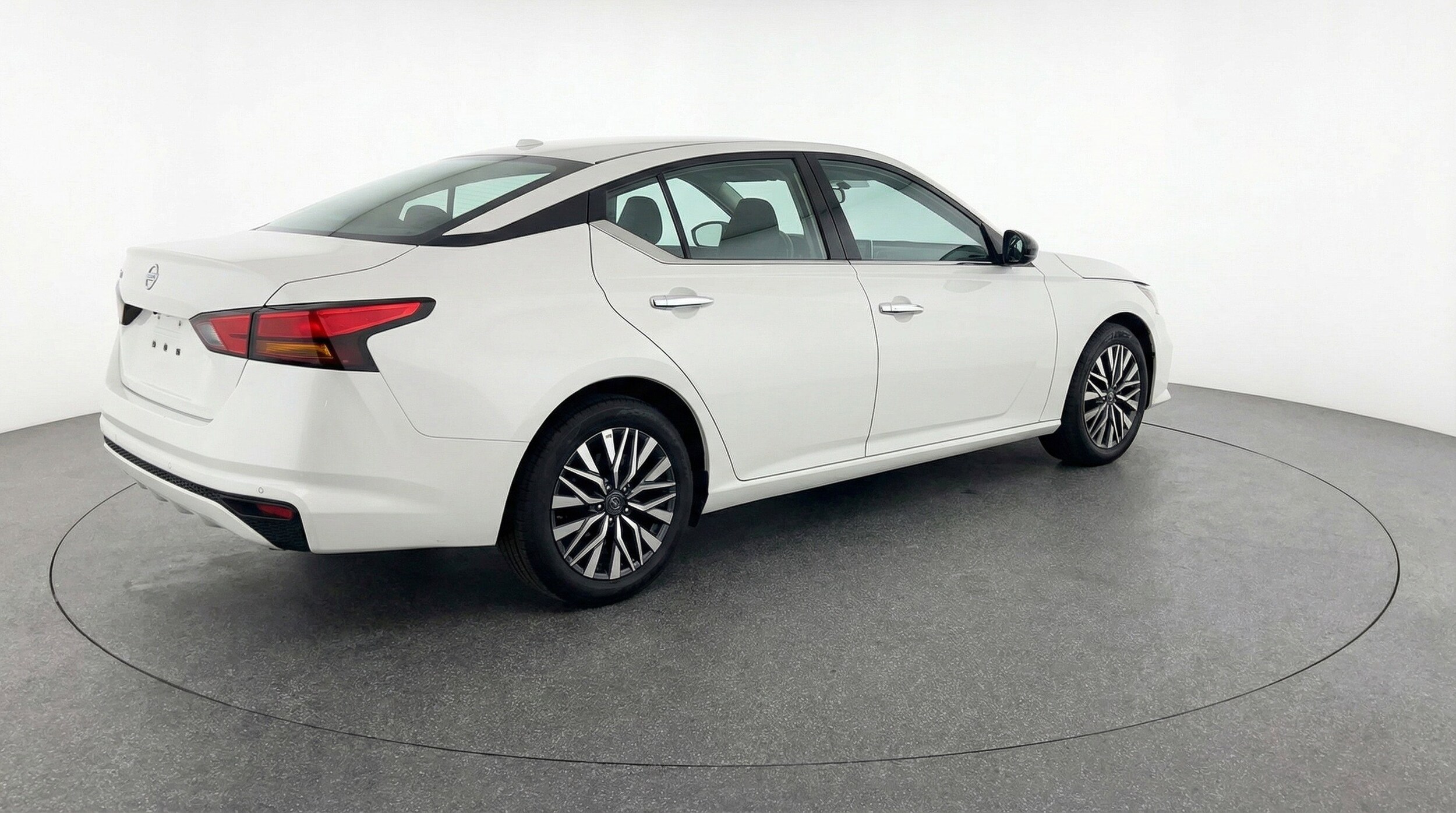 Thumbnail: 2025 Nissan Altima - 9