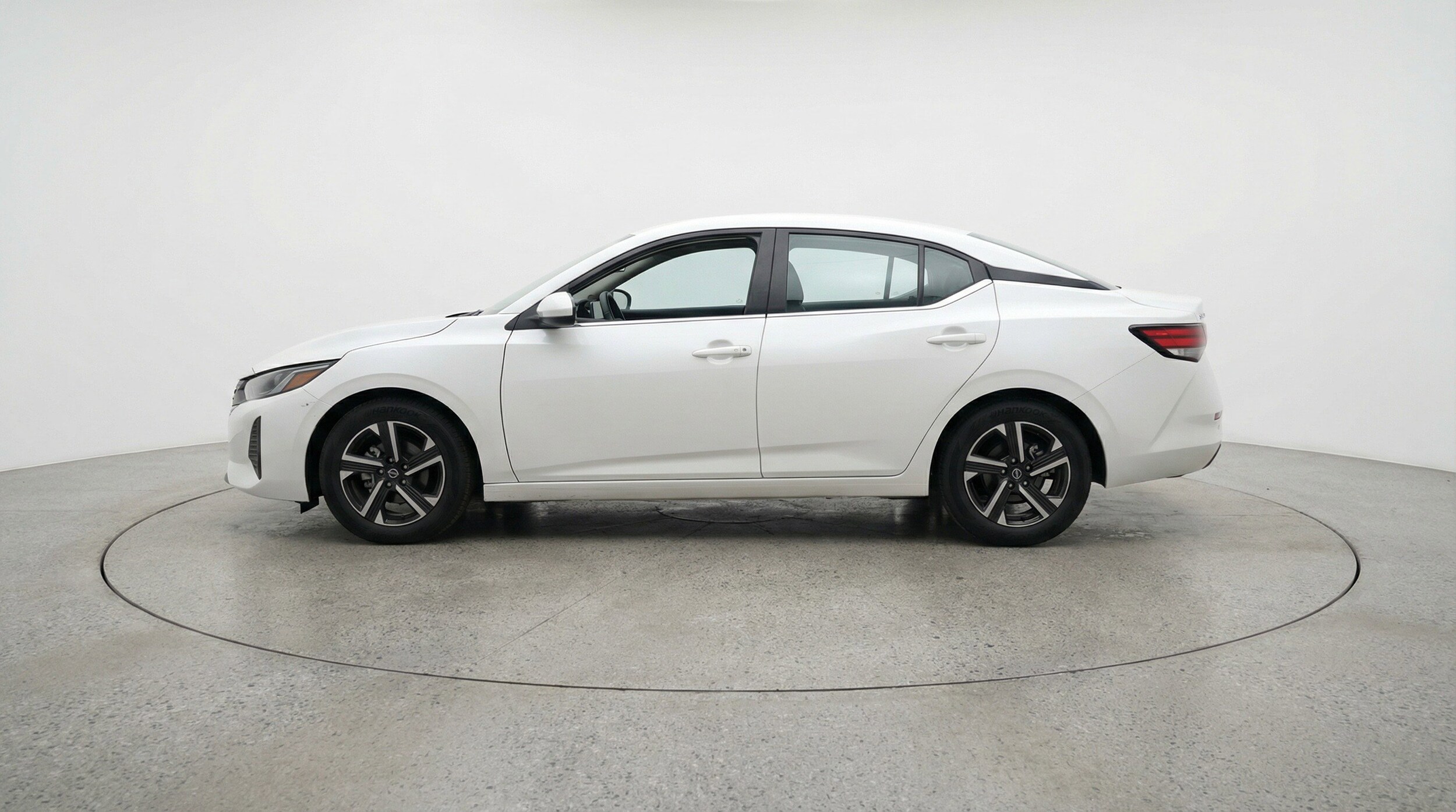 Thumbnail: 2025 Nissan Sentra - 5