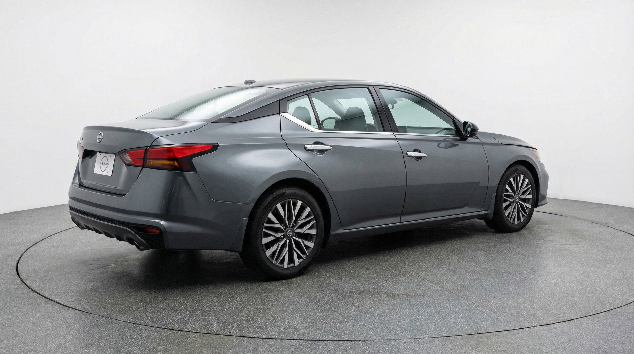 Thumbnail: 2025 Nissan Altima - 9