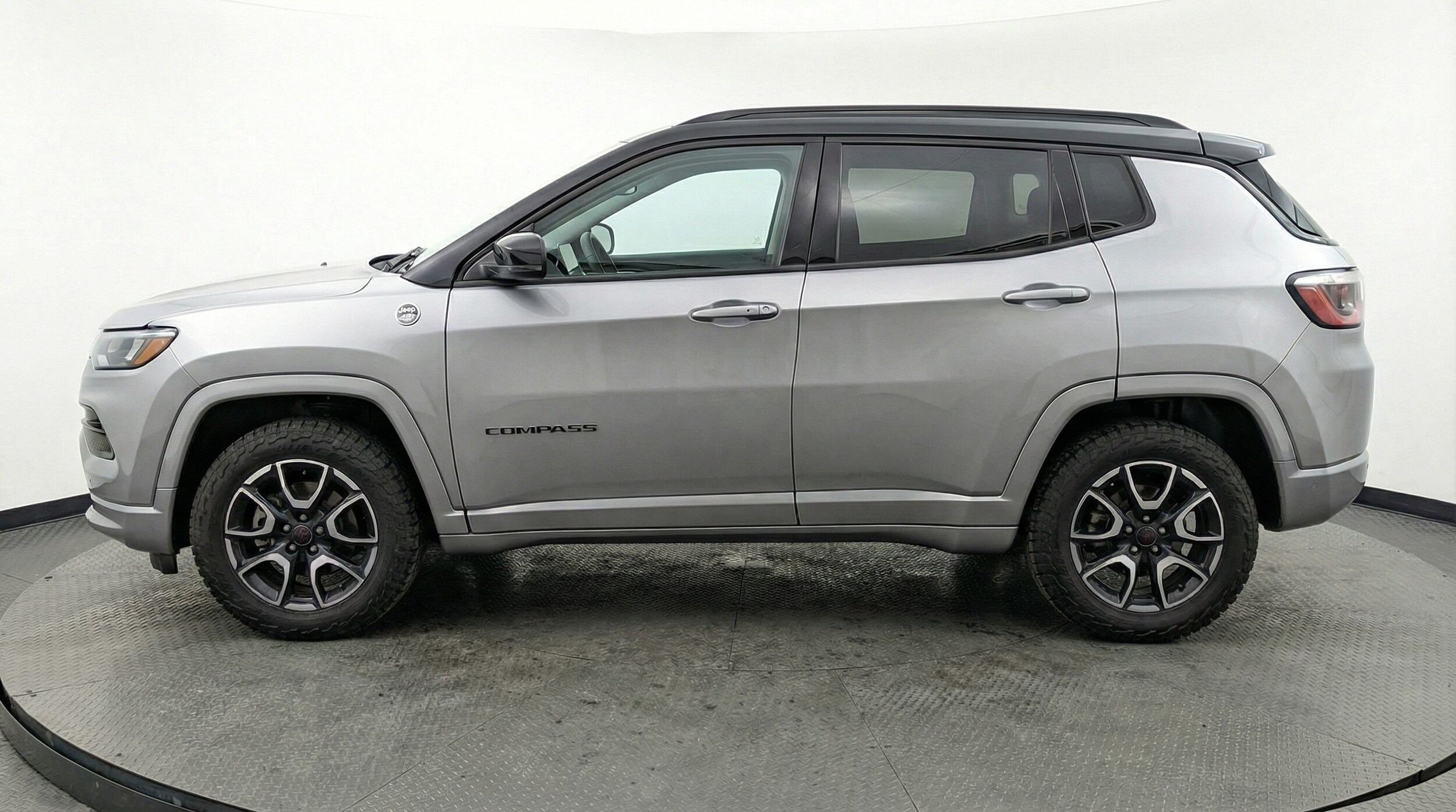 Thumbnail: 2025 Jeep Compass - 4
