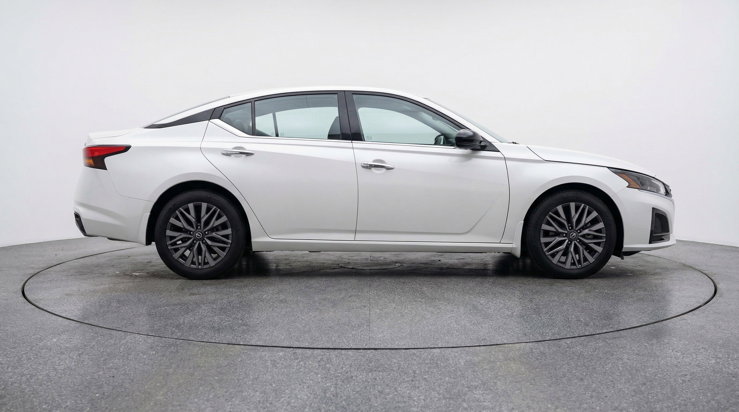 Thumbnail: 2025 Nissan Altima - 11
