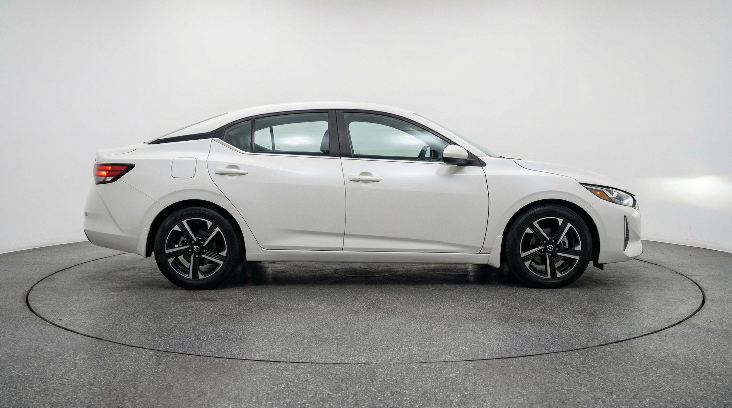 Thumbnail: 2025 Nissan Sentra - 11