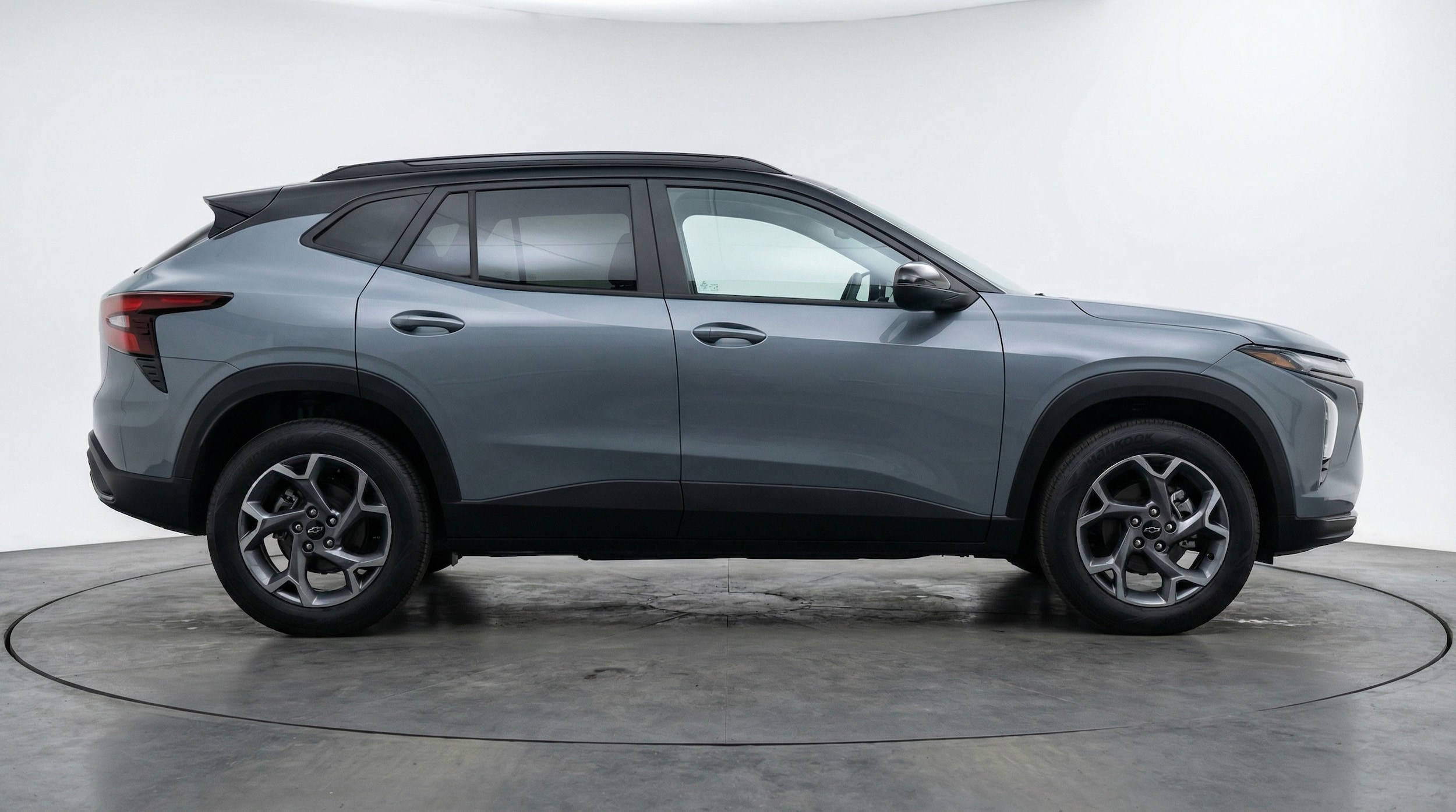 Thumbnail: 2025 Chevrolet Trax - 8