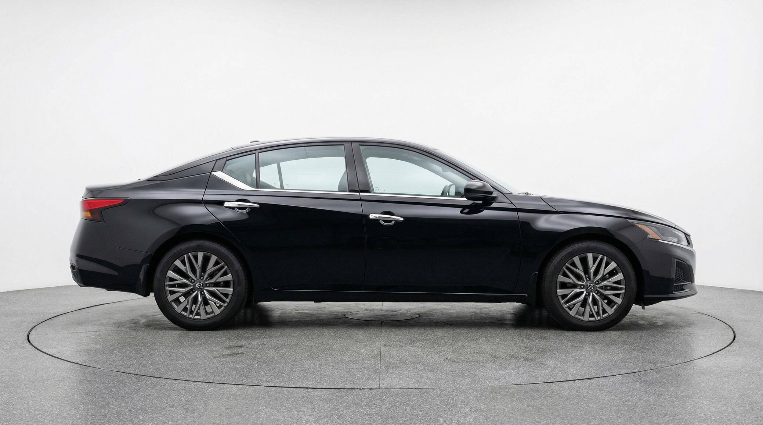 Thumbnail: 2025 Nissan Altima - 11