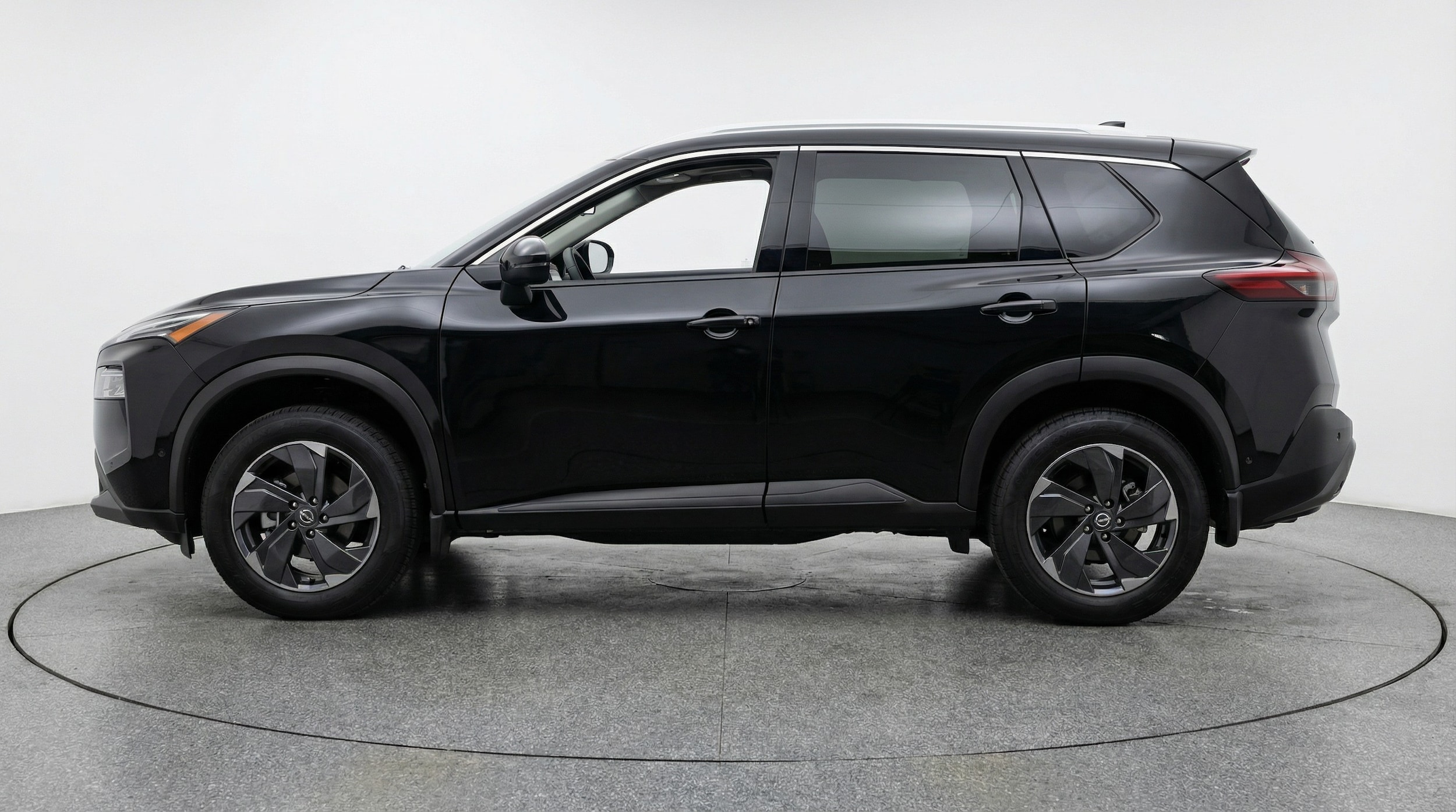 Thumbnail: 2025 Nissan Rogue - 4