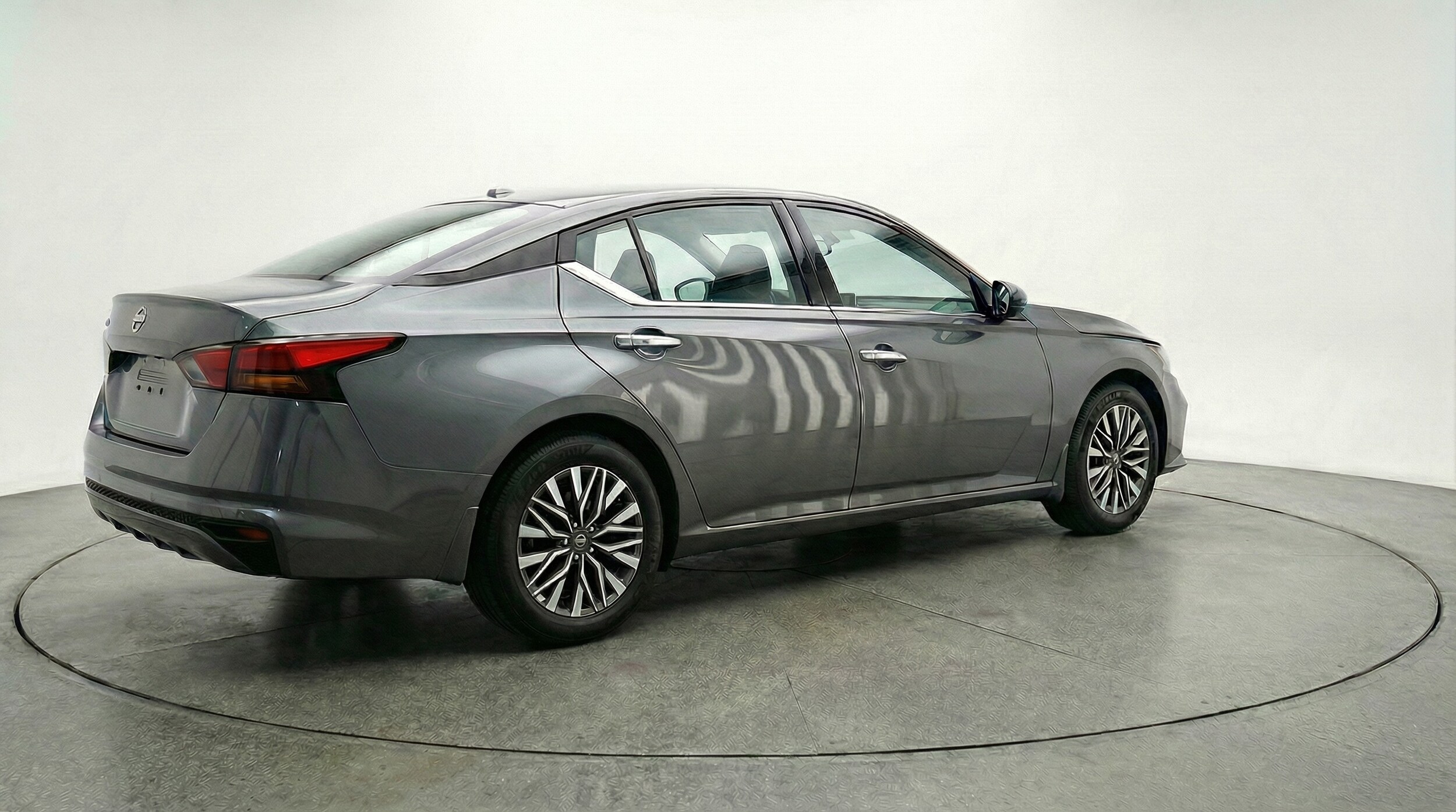 Thumbnail: 2025 Nissan Altima - 7