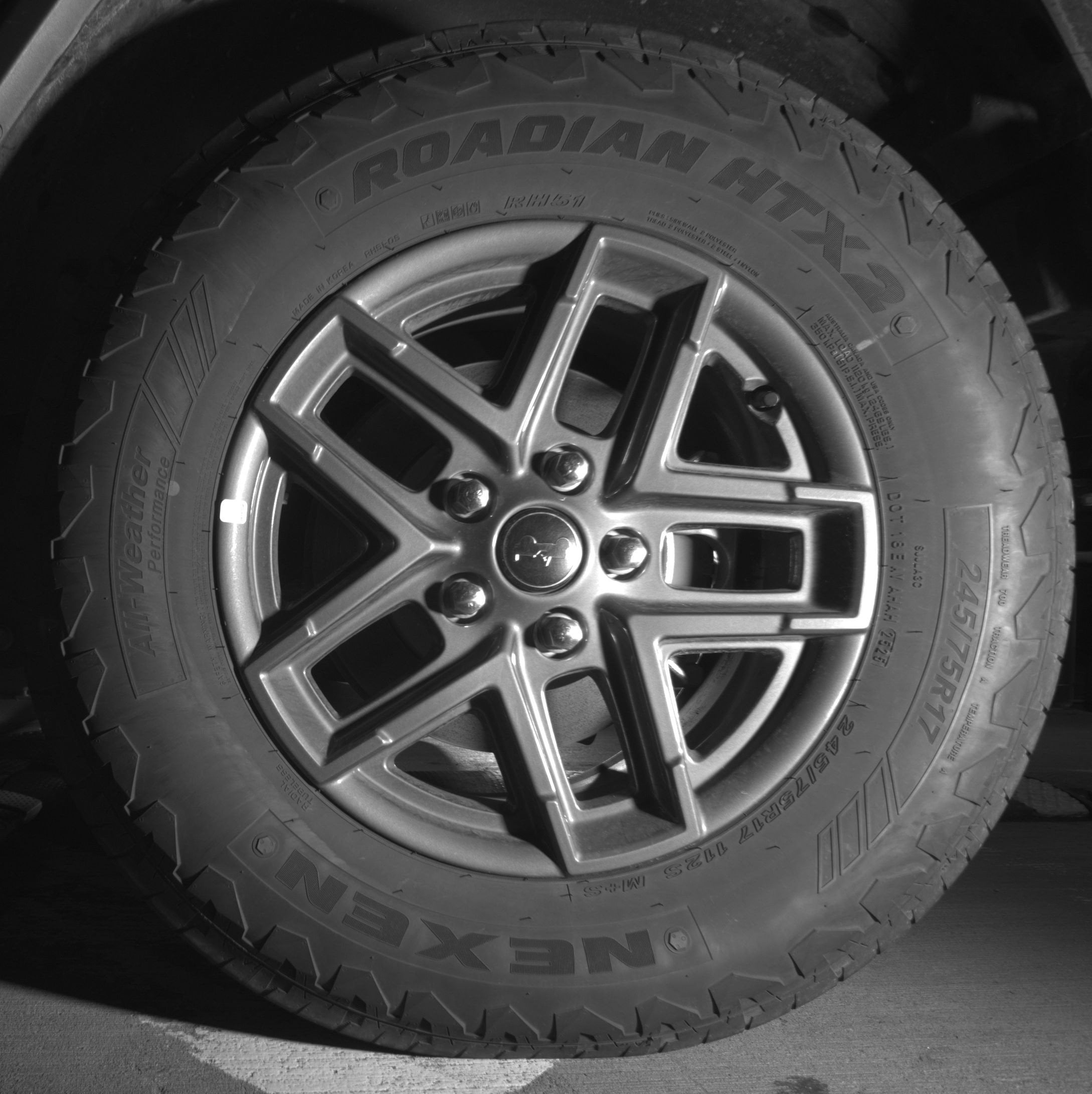 Thumbnail: 2025 Jeep Wrangler - 14