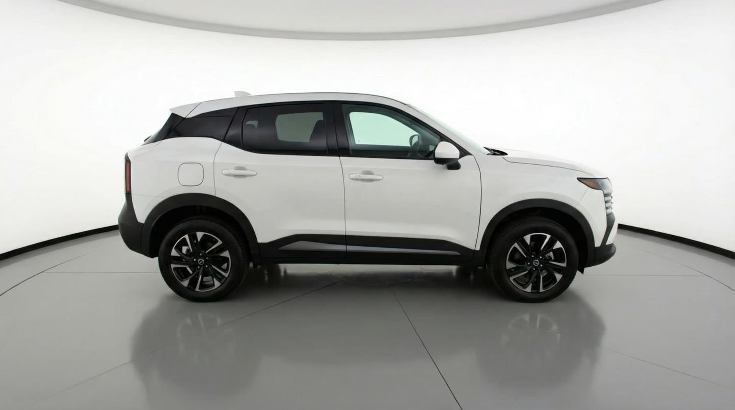 Thumbnail: 2025 Nissan Kicks - 8