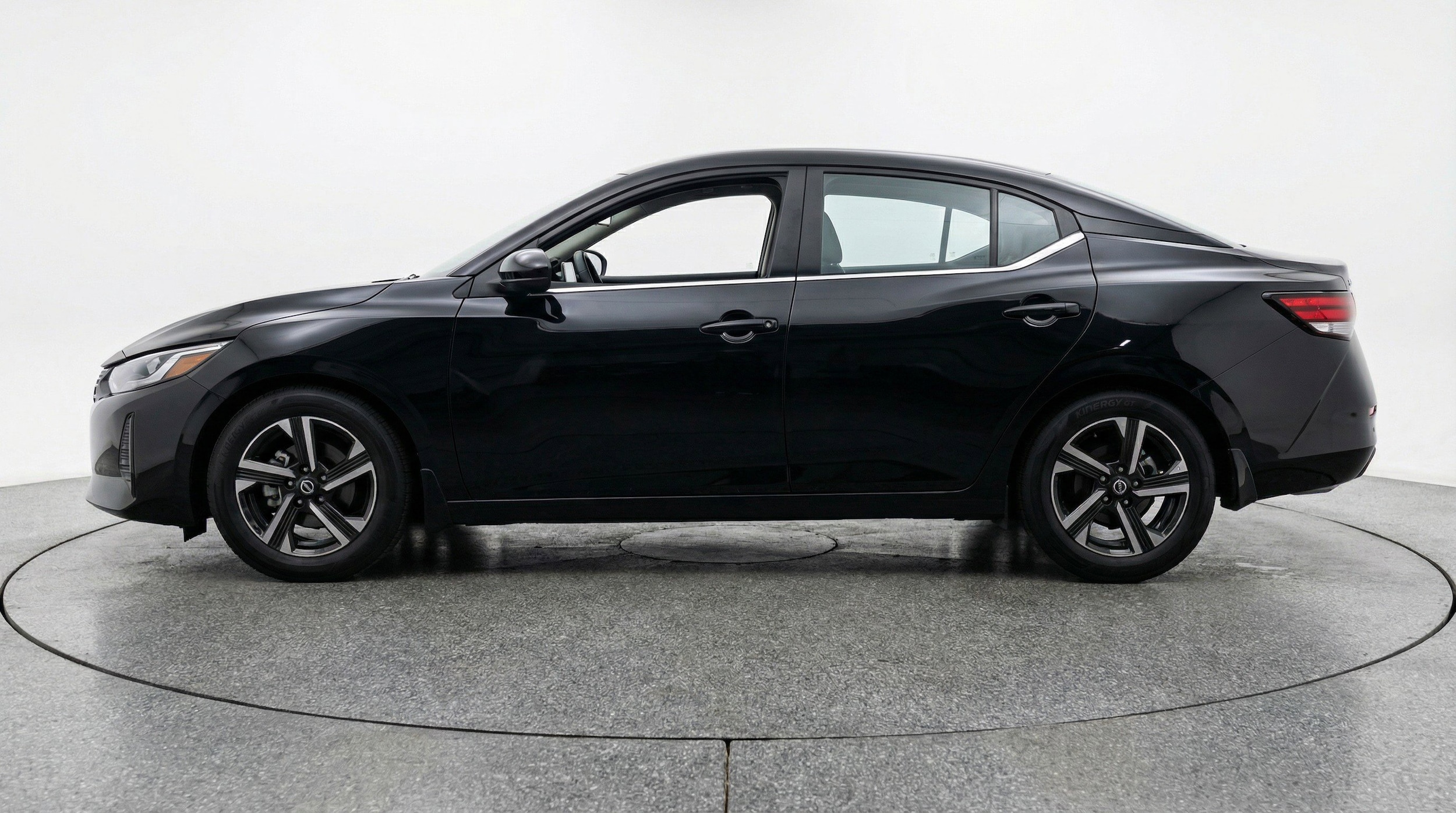 Thumbnail: 2025 Nissan Sentra - 5