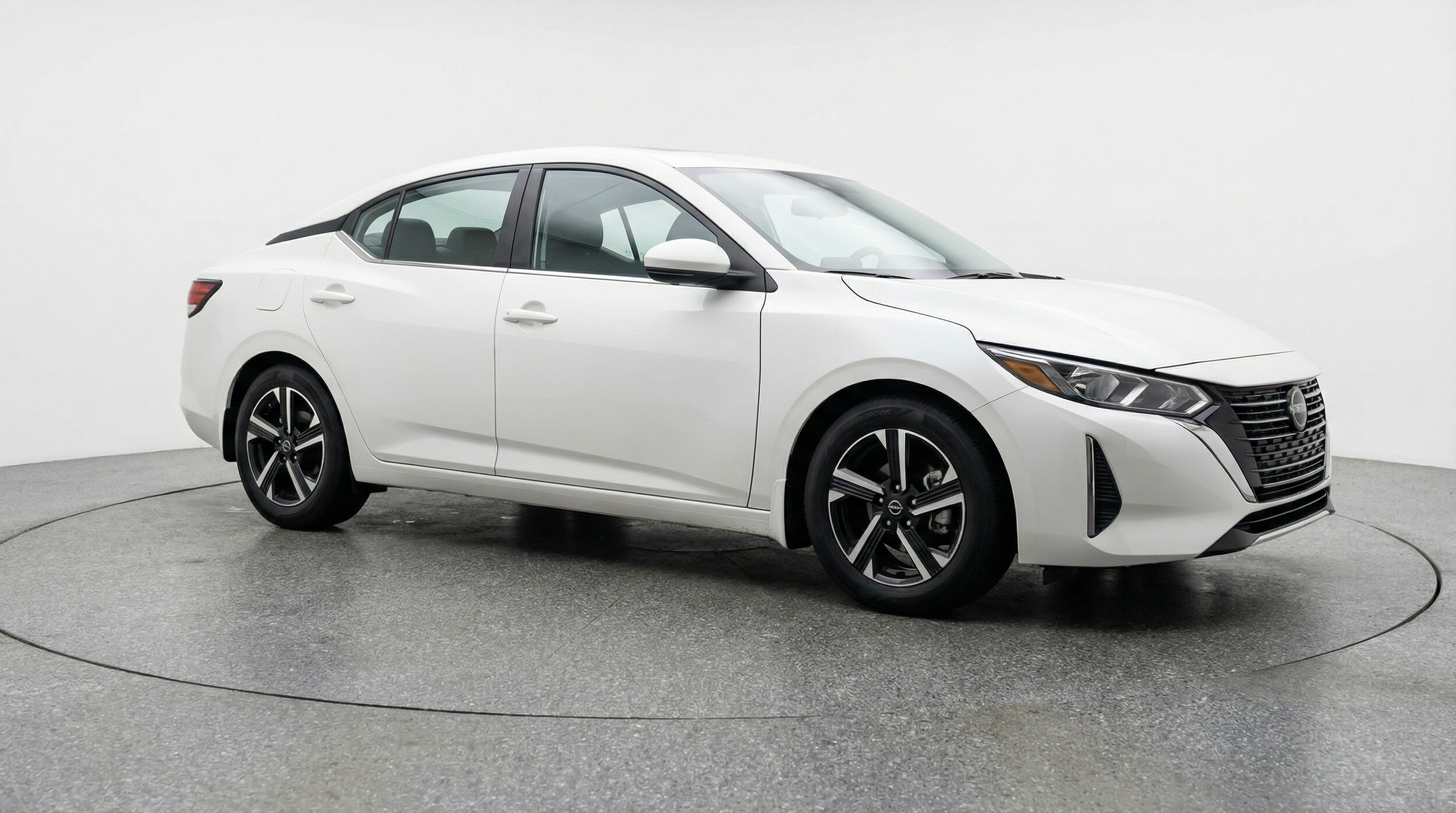 Thumbnail: 2025 Nissan Sentra - 1