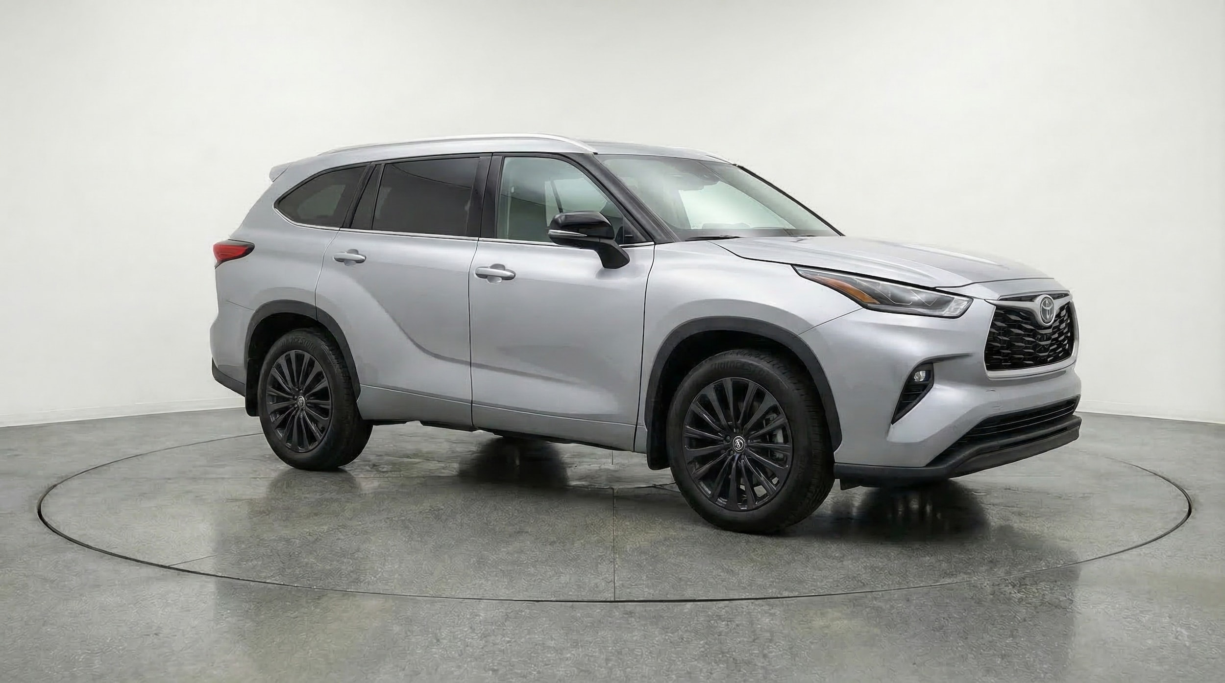 Thumbnail: 2025 Toyota Highlander - 1