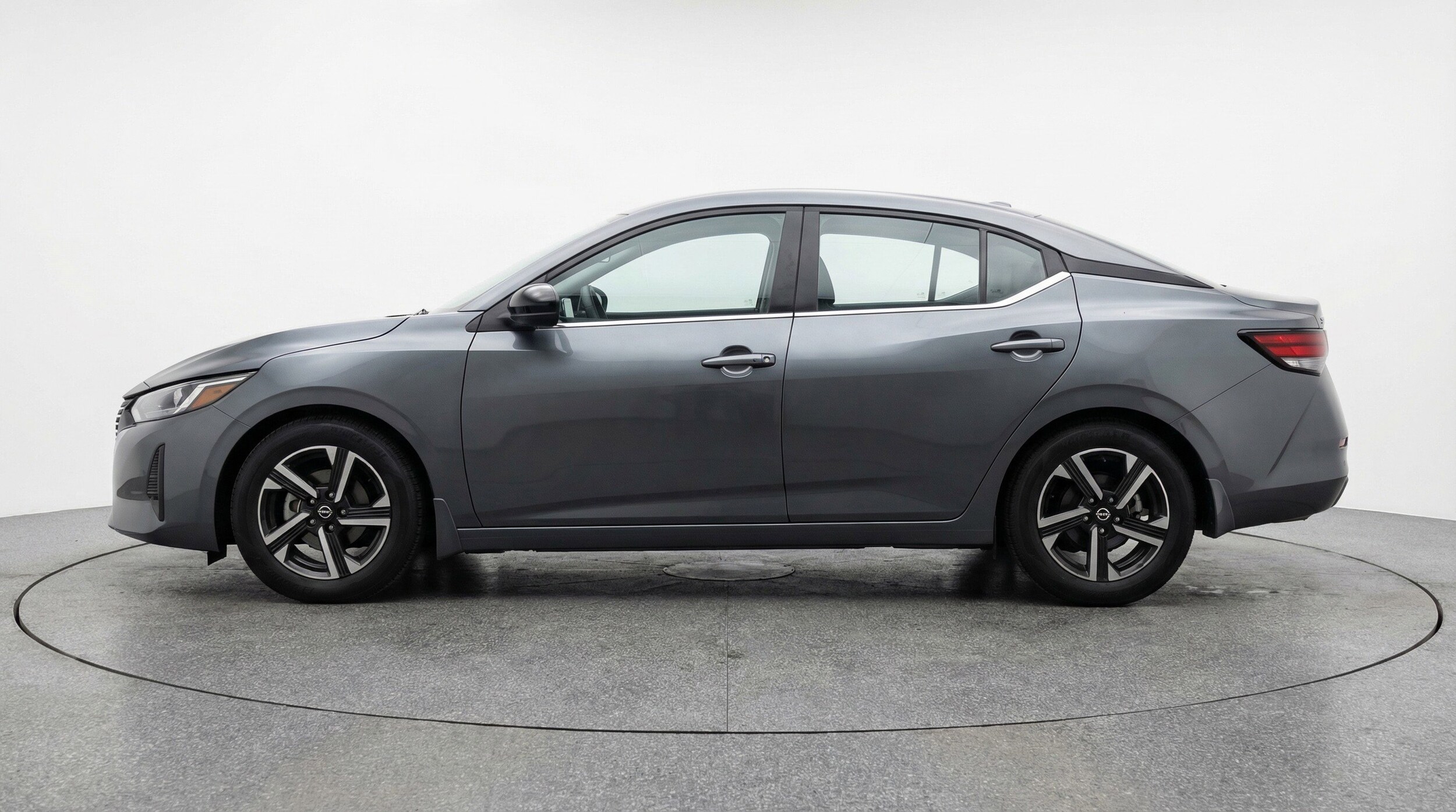 Thumbnail: 2025 Nissan Sentra - 5