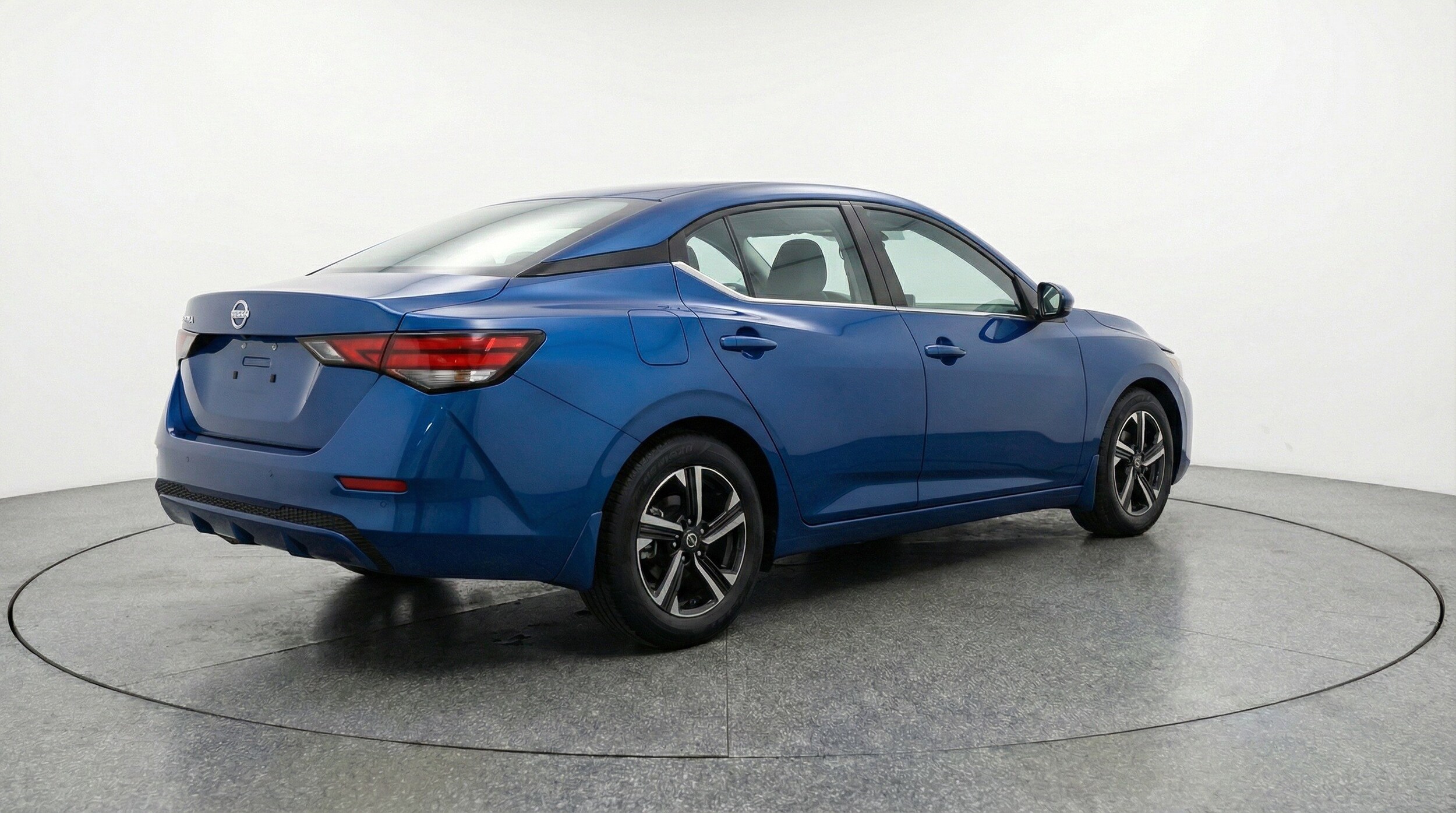 Thumbnail: 2025 Nissan Sentra - 9