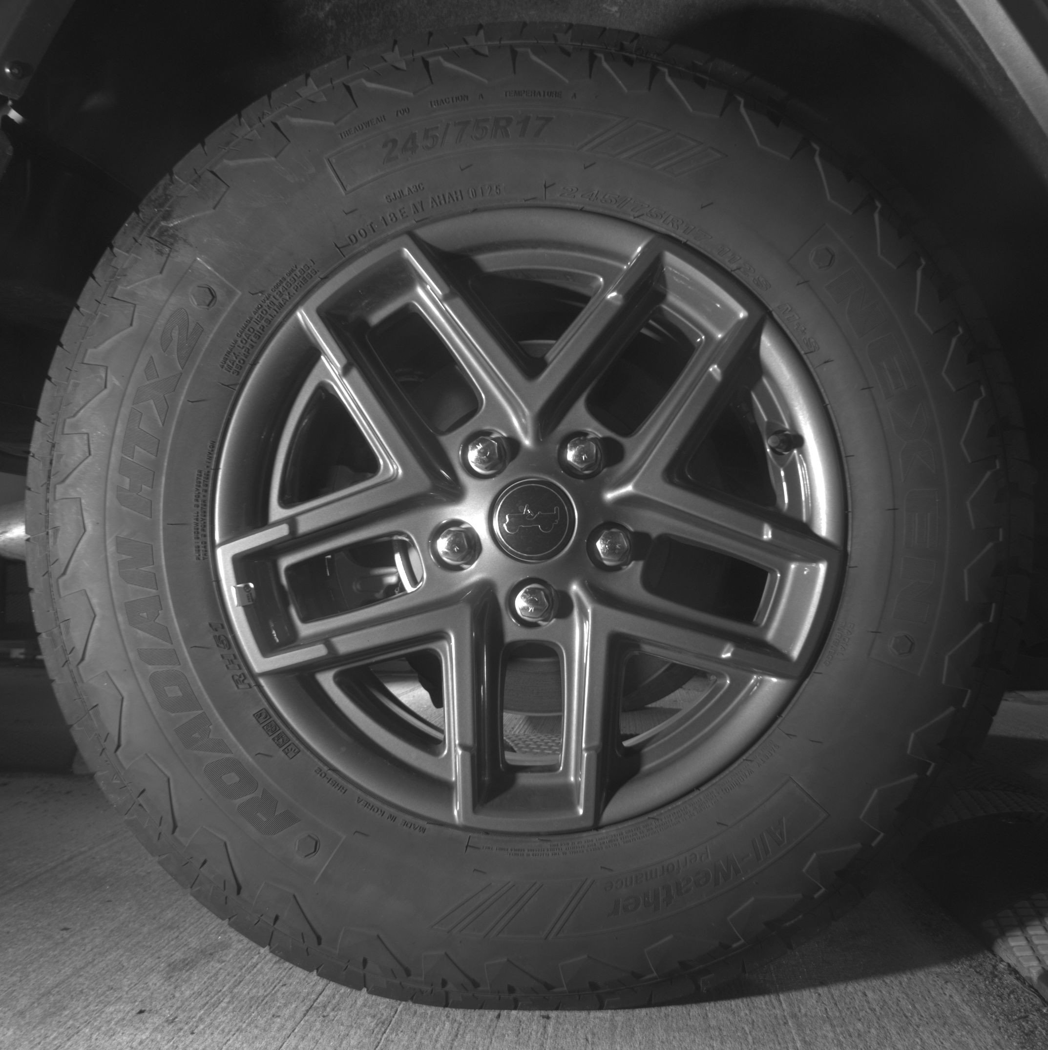 Thumbnail: 2025 Jeep Wrangler - 15