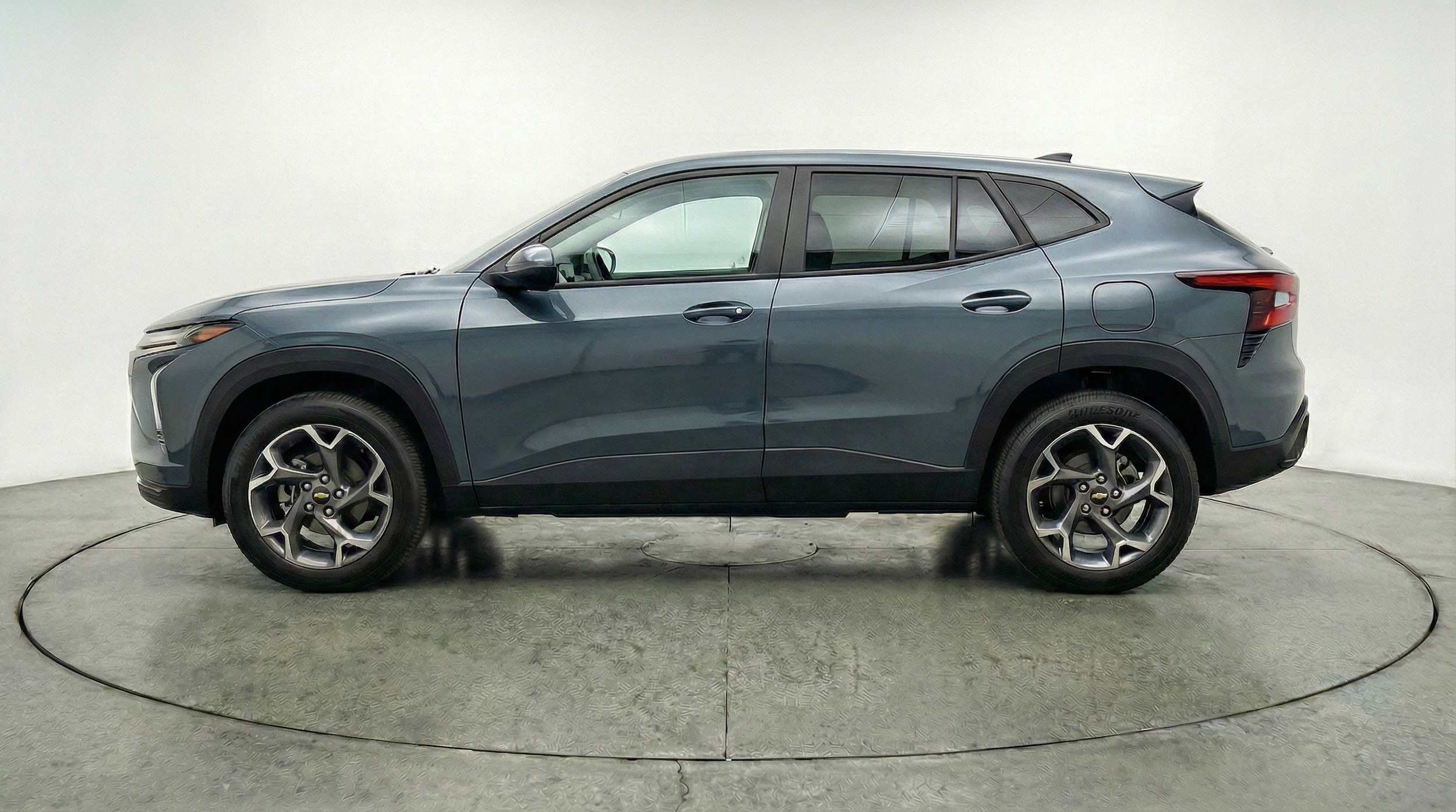 Thumbnail: 2025 Chevrolet Trax - 5