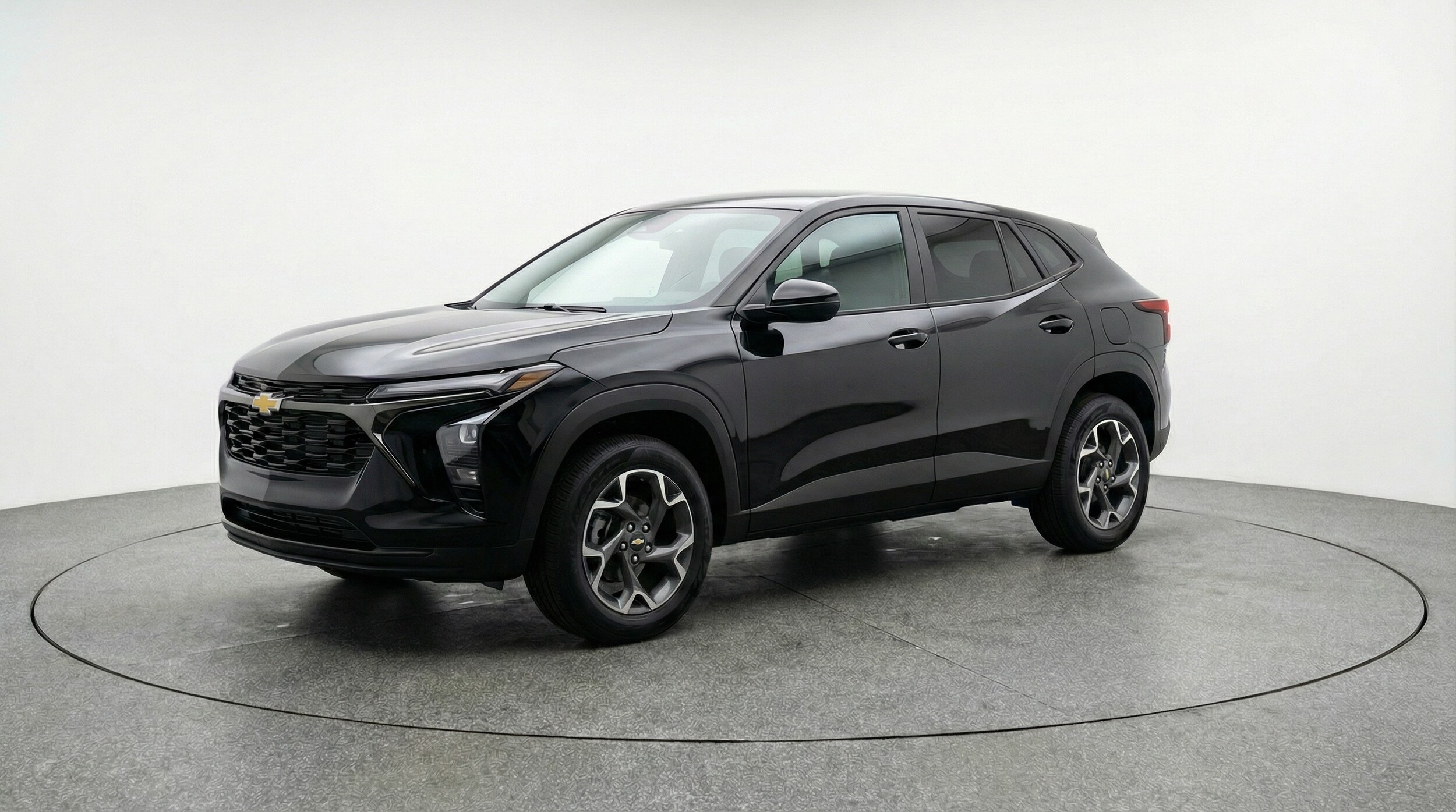 Thumbnail: 2025 Chevrolet Trax - 3