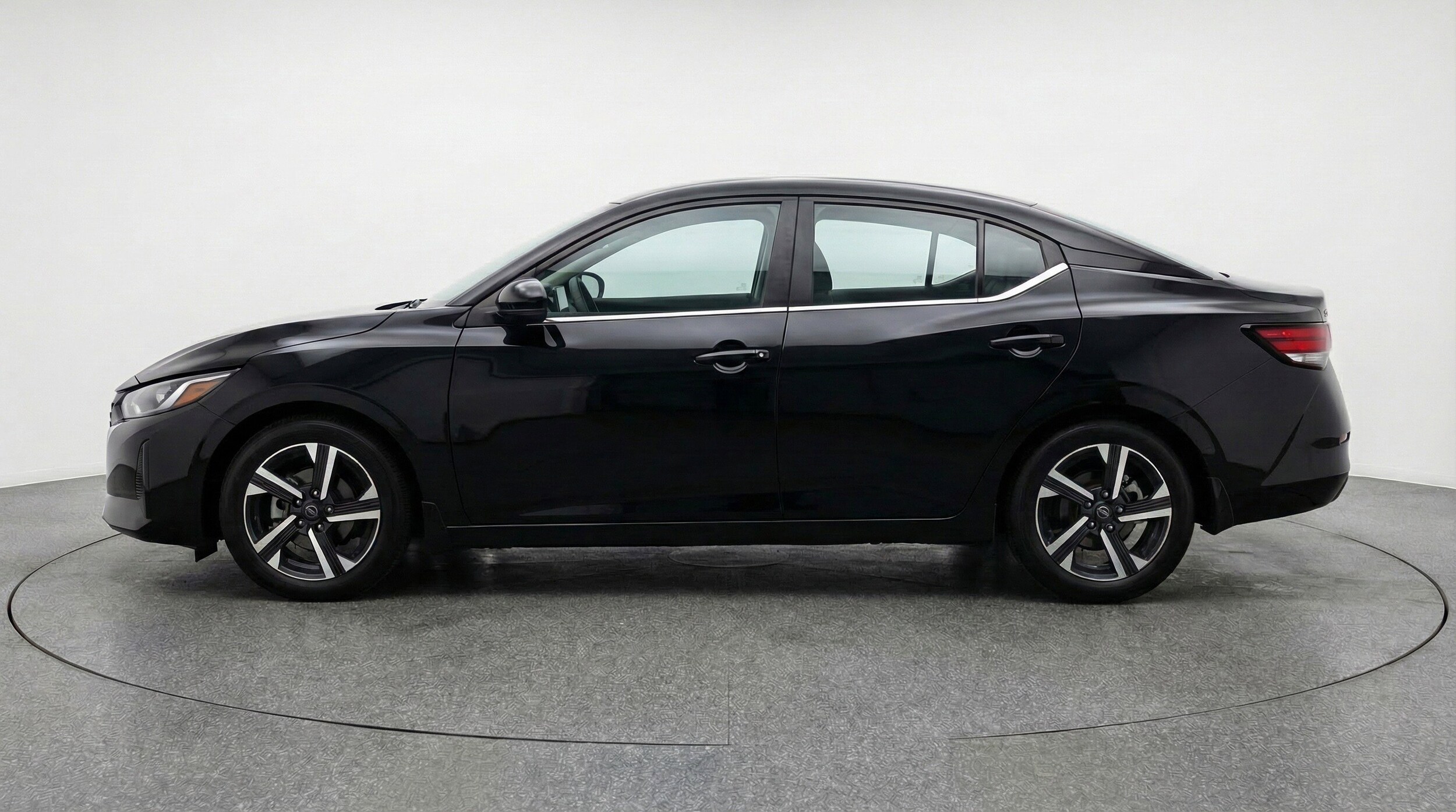 Thumbnail: 2025 Nissan Sentra - 5