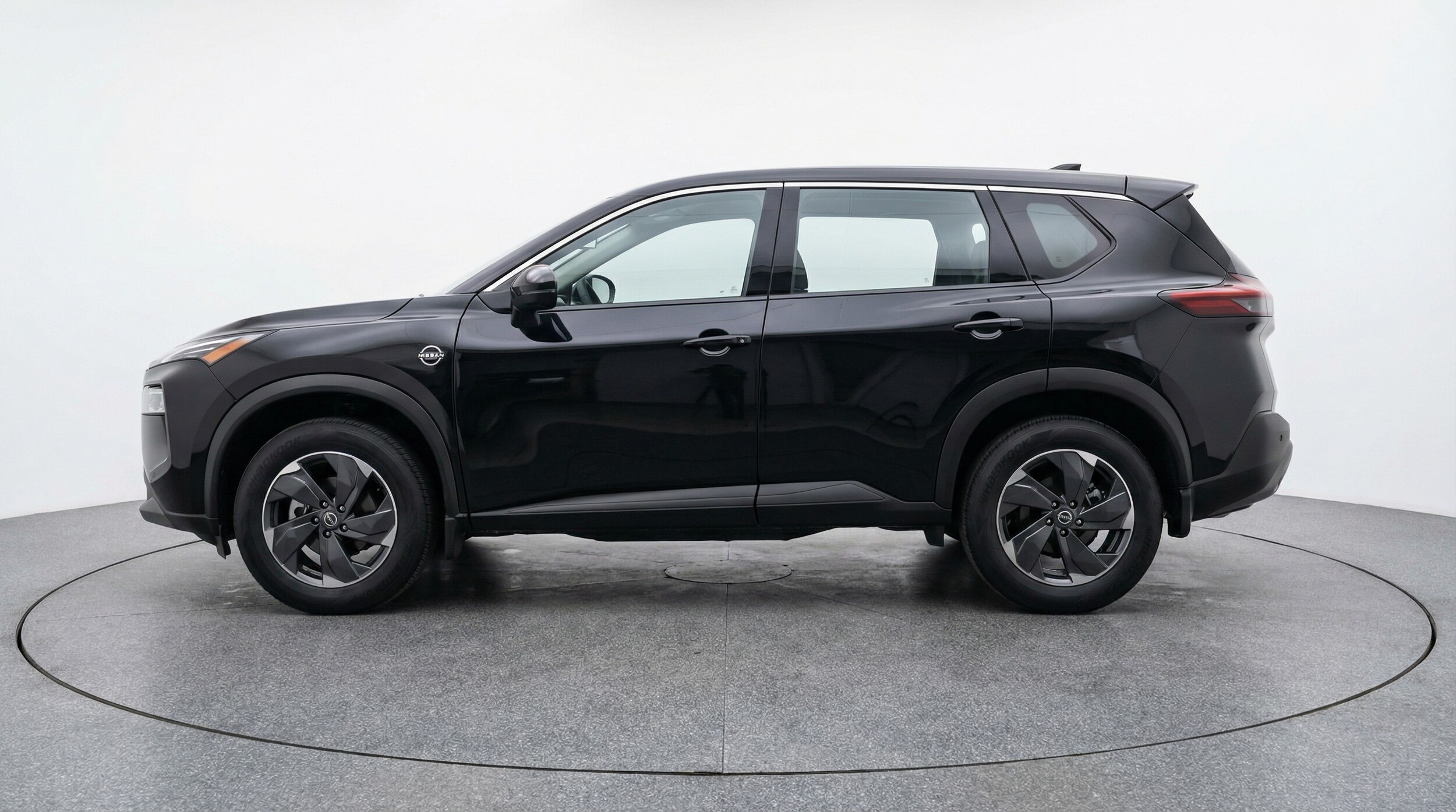 Thumbnail: 2025 Nissan Rogue - 4