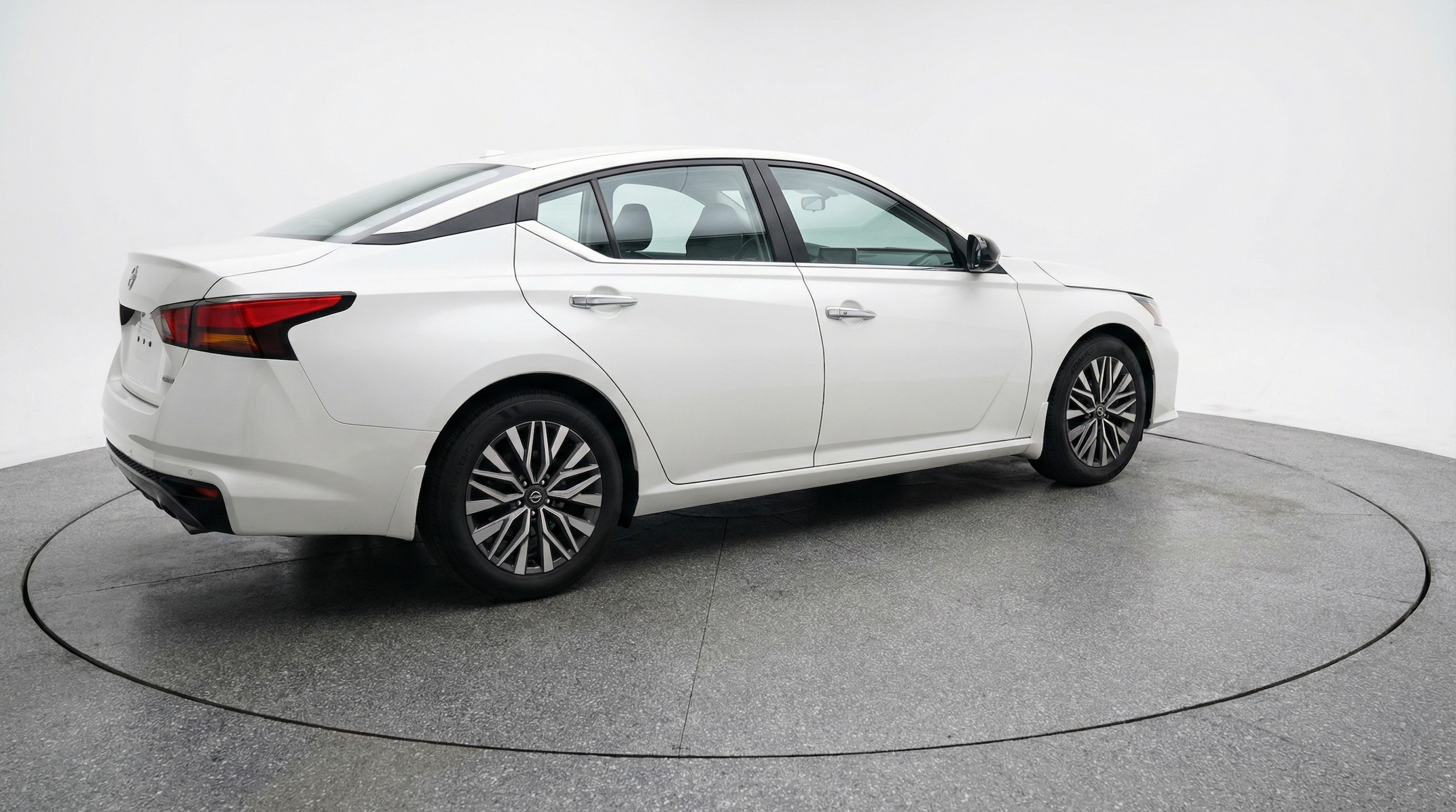 Thumbnail: 2025 Nissan Altima - 7