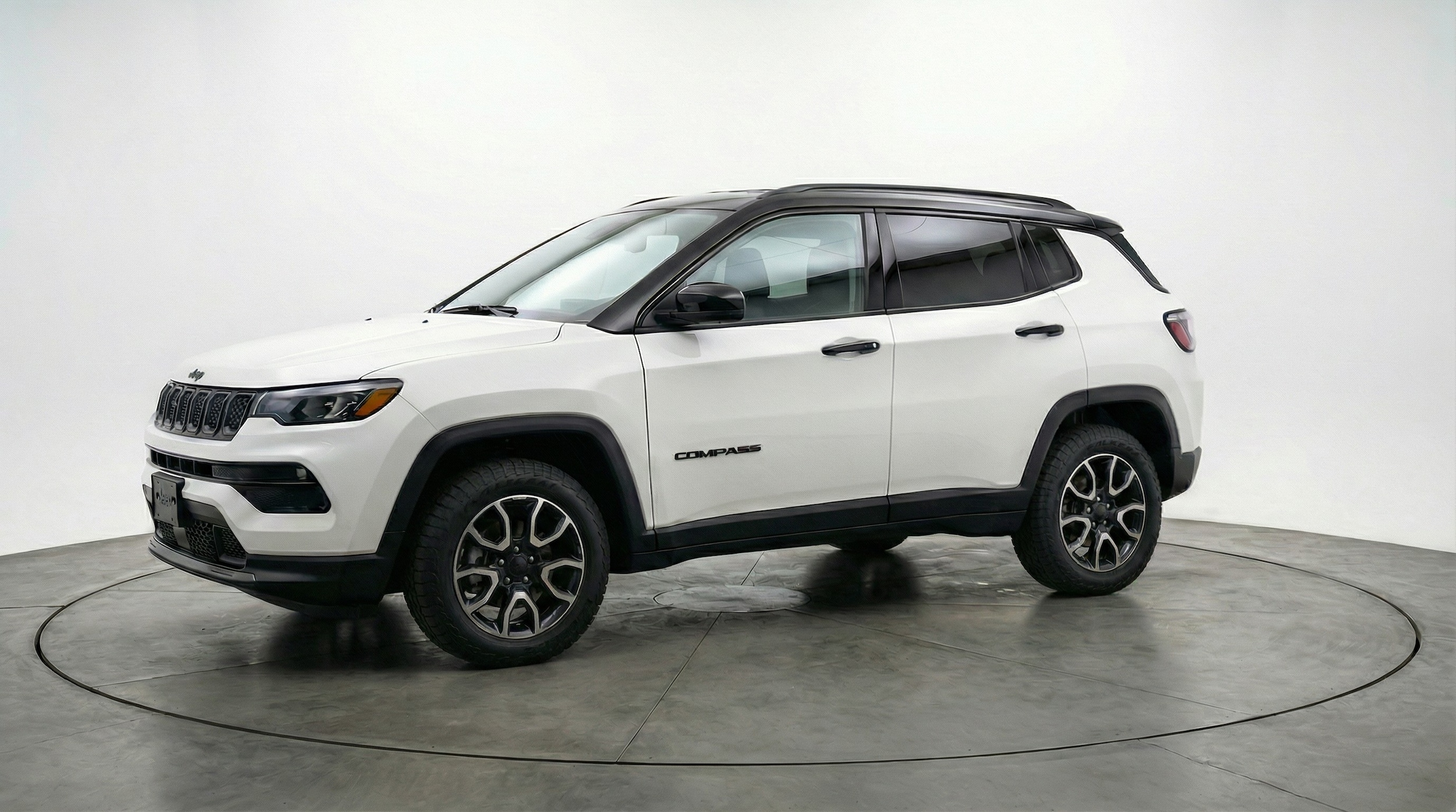 Thumbnail: 2025 Jeep Compass - 3