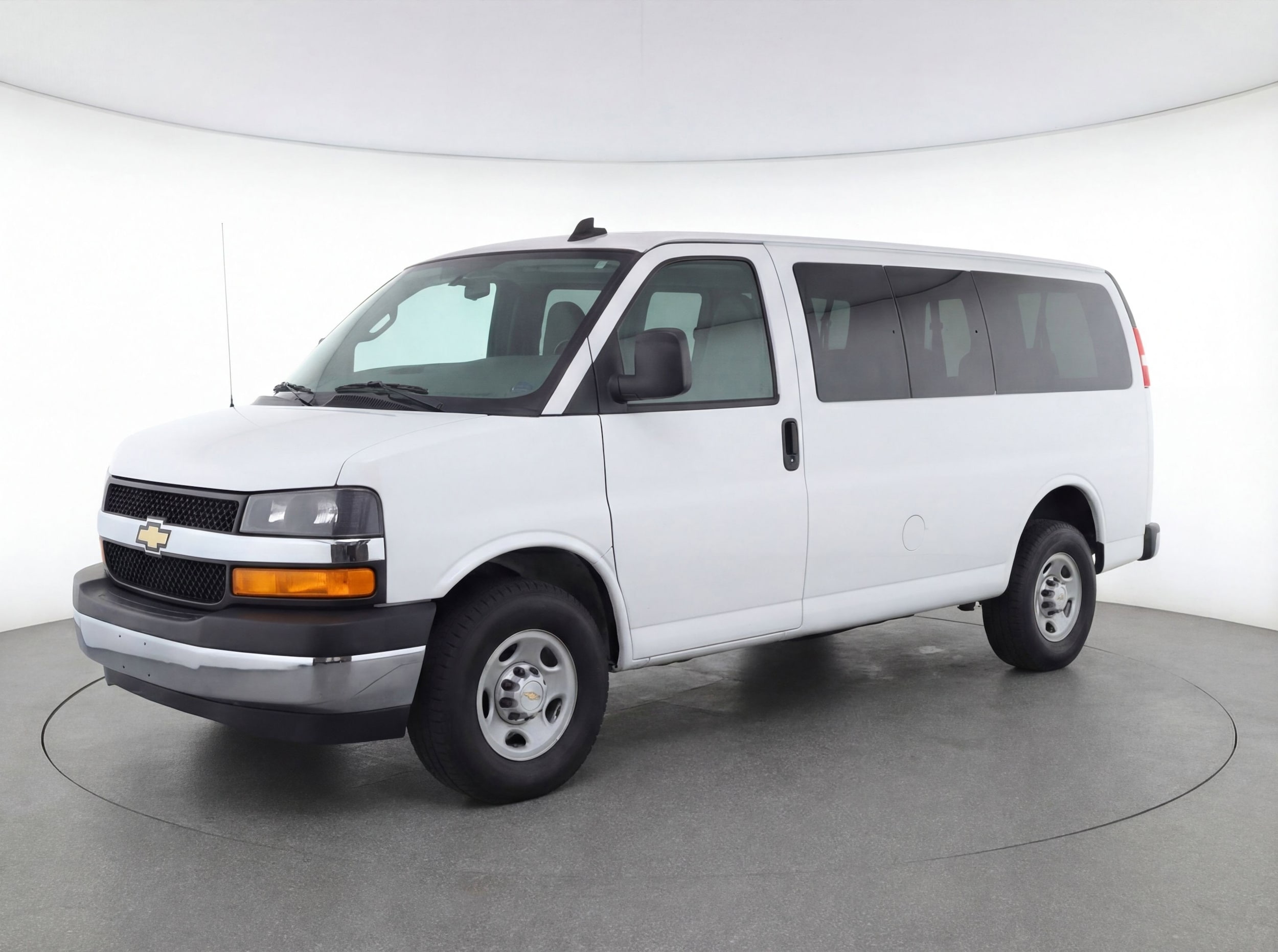 Thumbnail: 2025 Chevrolet Express - 3