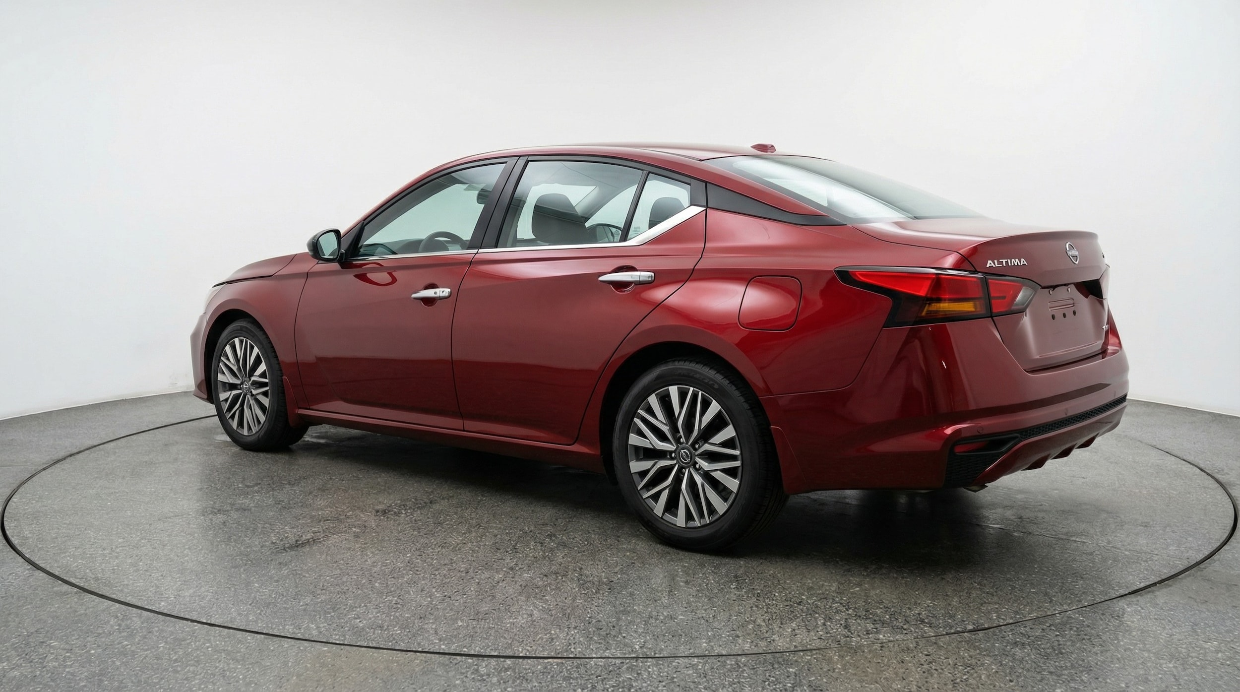 Thumbnail: 2025 Nissan Altima - 5