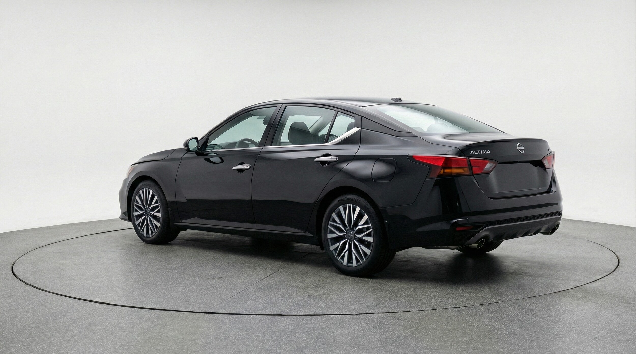 Thumbnail: 2025 Nissan Altima - 5