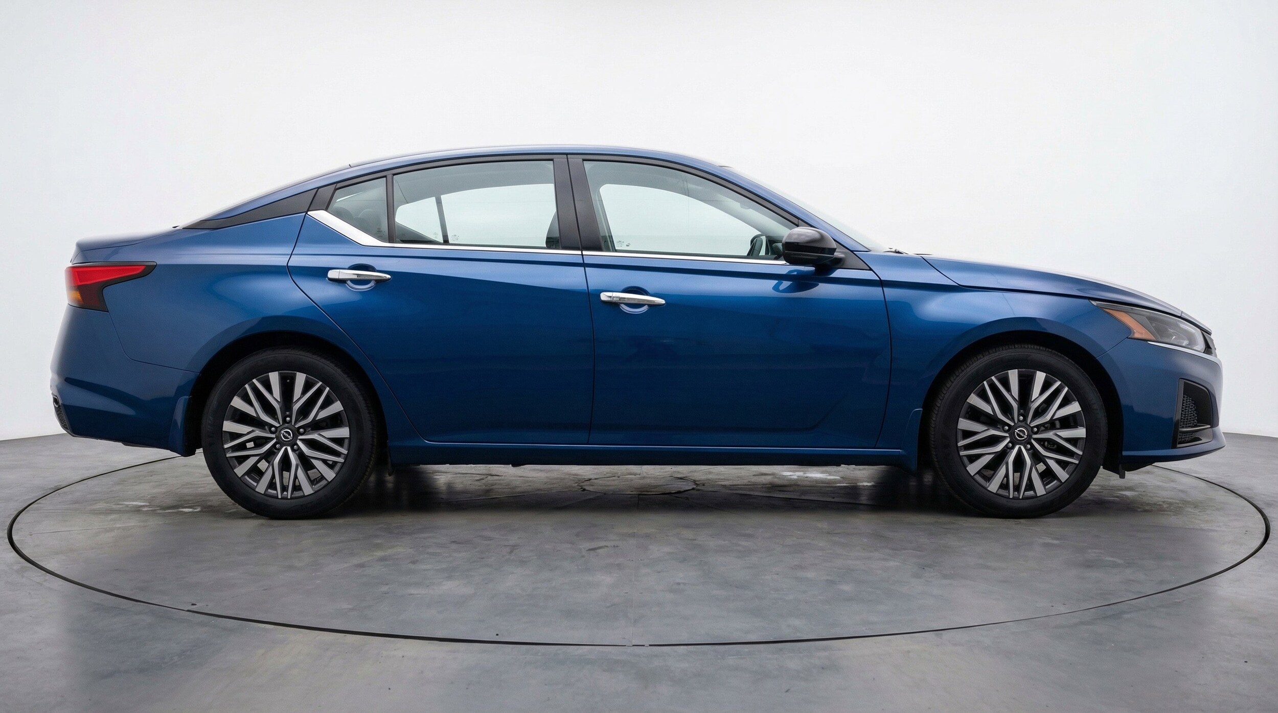 Thumbnail: 2025 Nissan Altima - 11