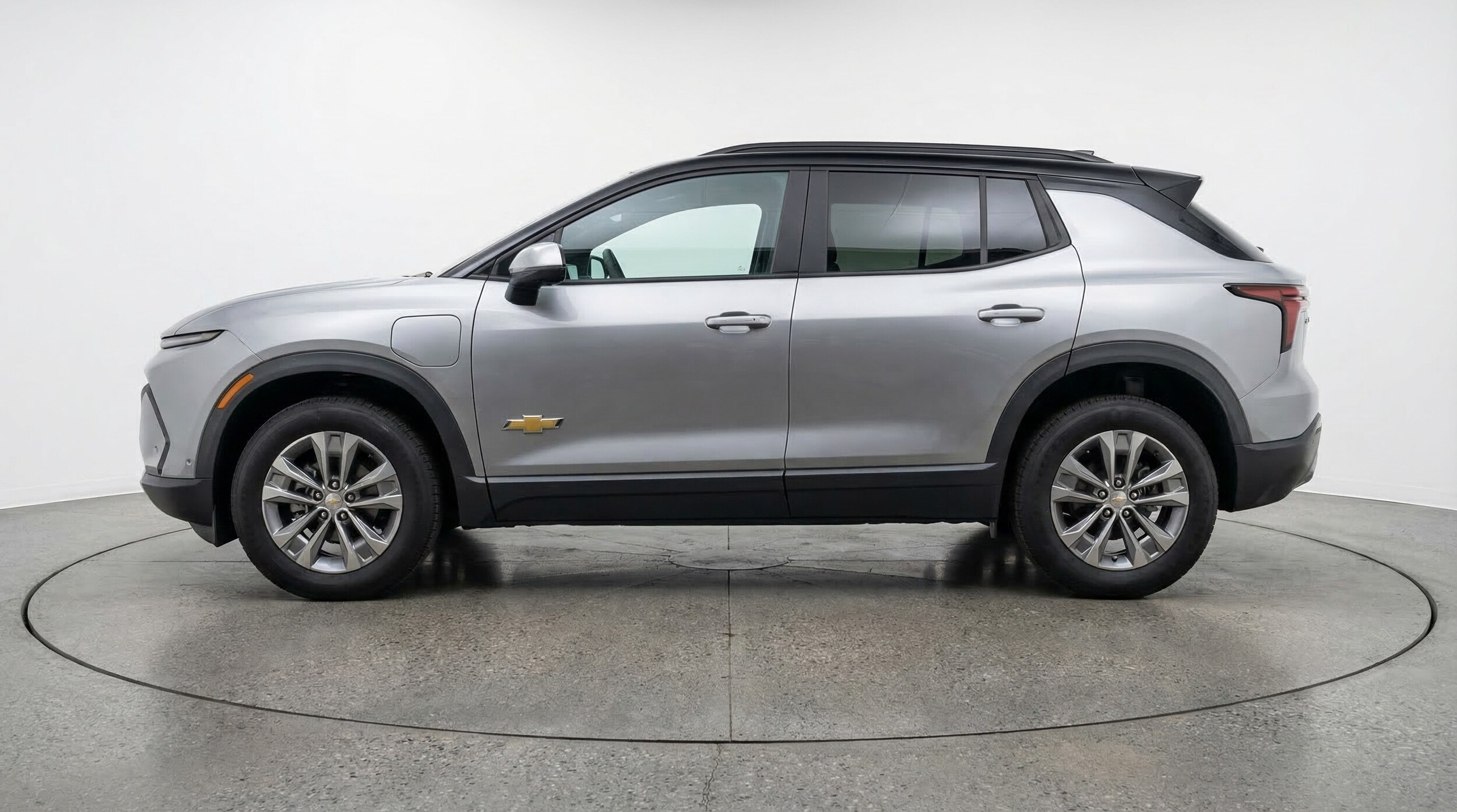 Thumbnail: 2025 Chevrolet Equinox - 4