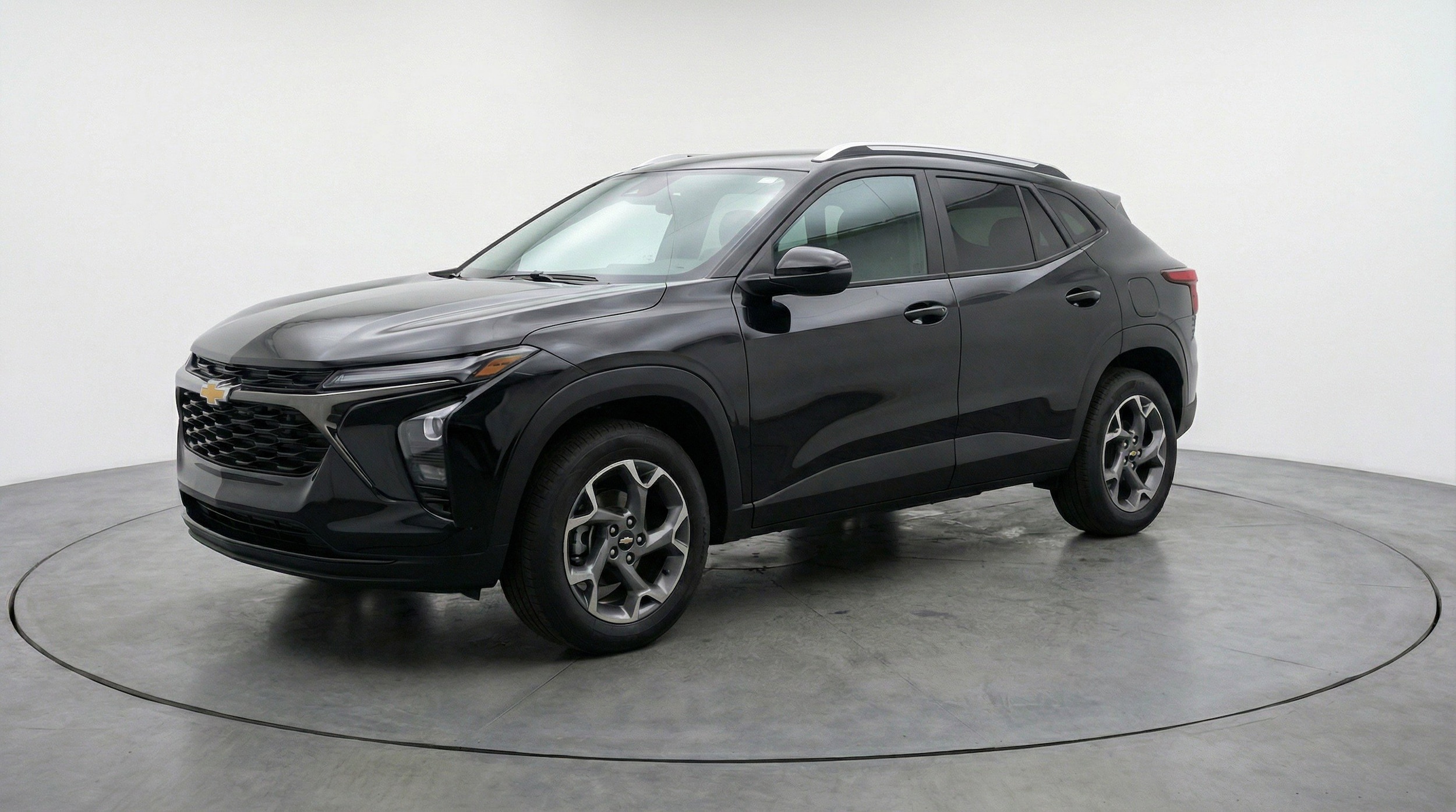 Thumbnail: 2025 Chevrolet Trax - 3