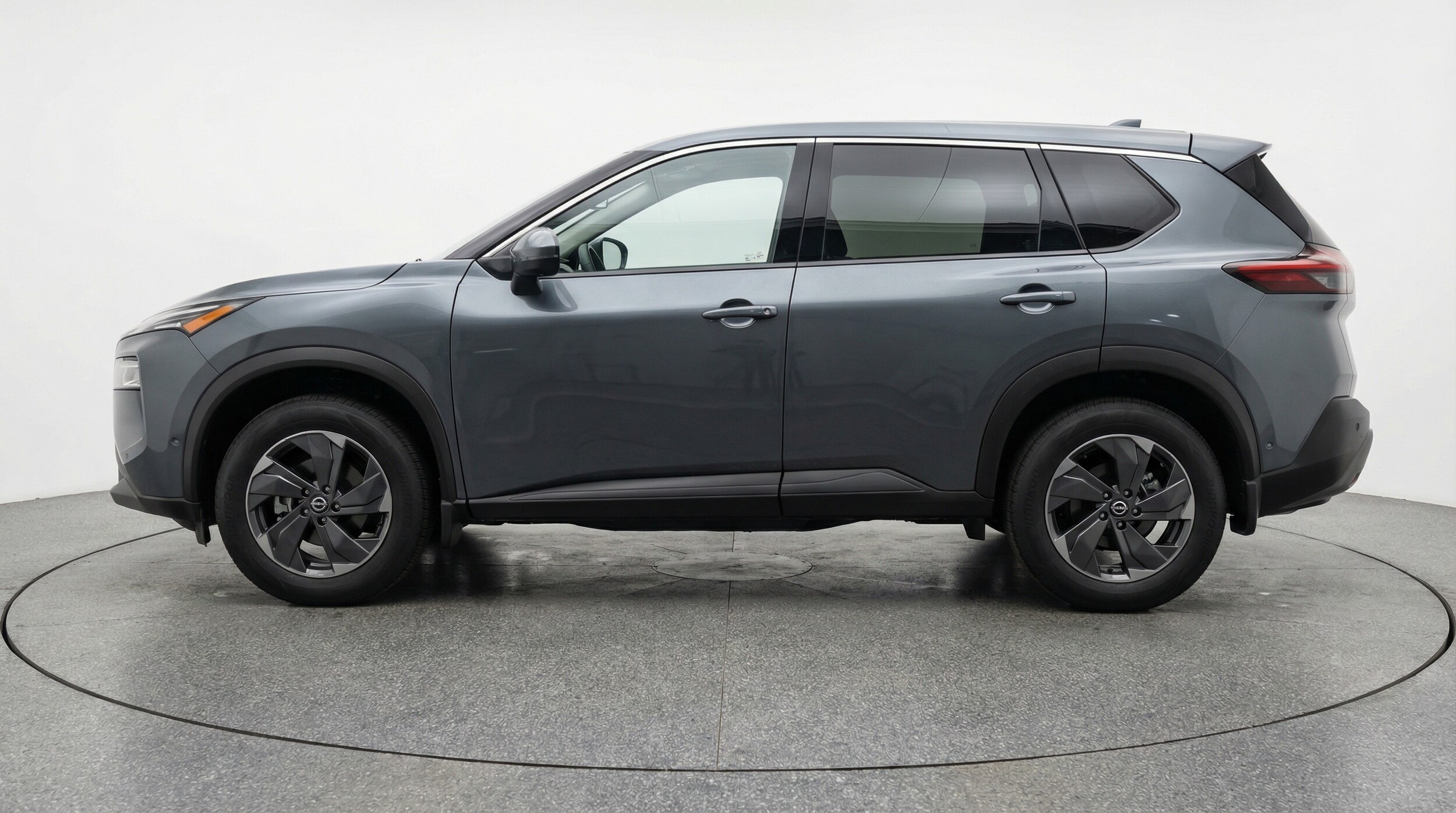 Thumbnail: 2025 Nissan Rogue - 4