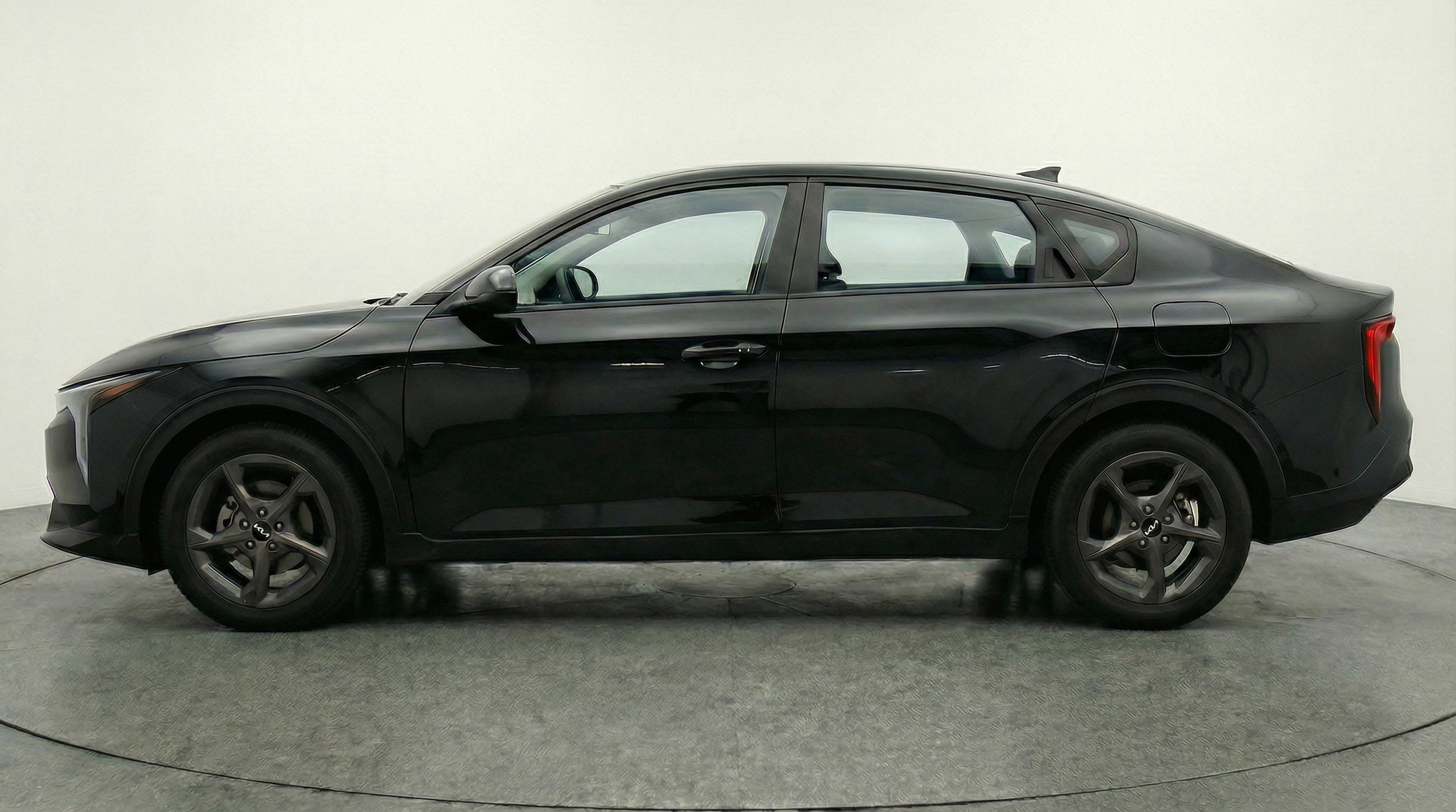 Thumbnail: 2025 Kia K4 - 4