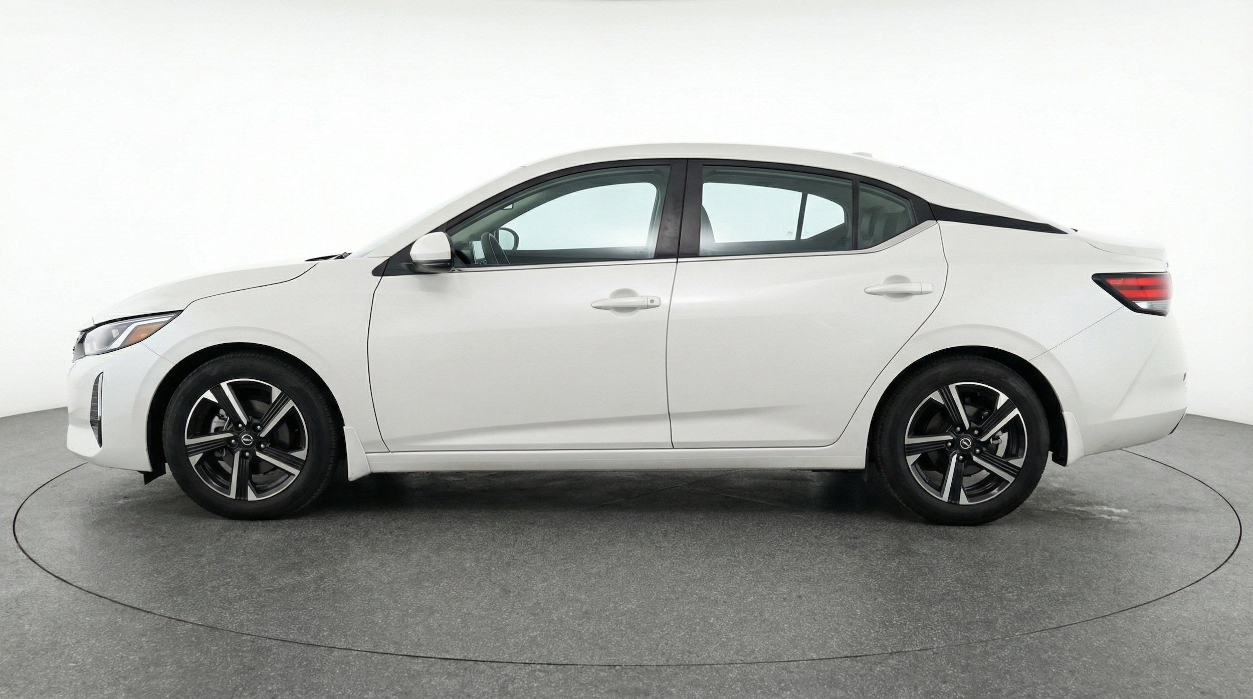 Thumbnail: 2025 Nissan Sentra - 5
