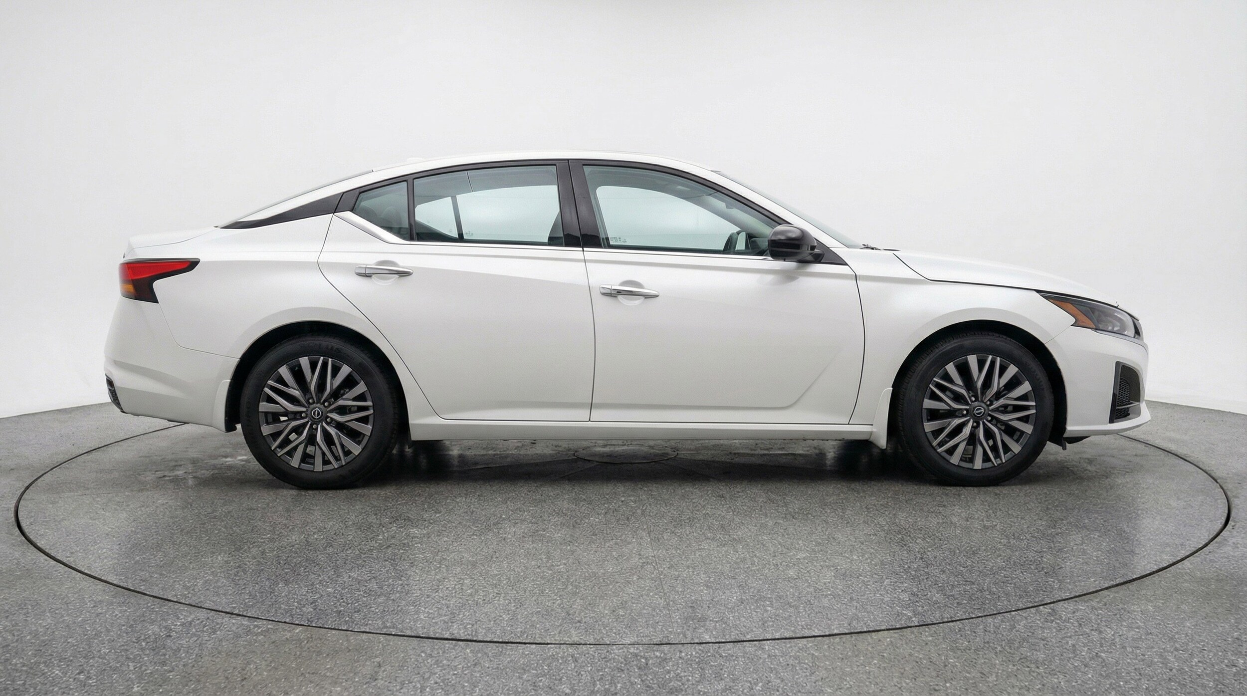 Thumbnail: 2025 Nissan Altima - 11