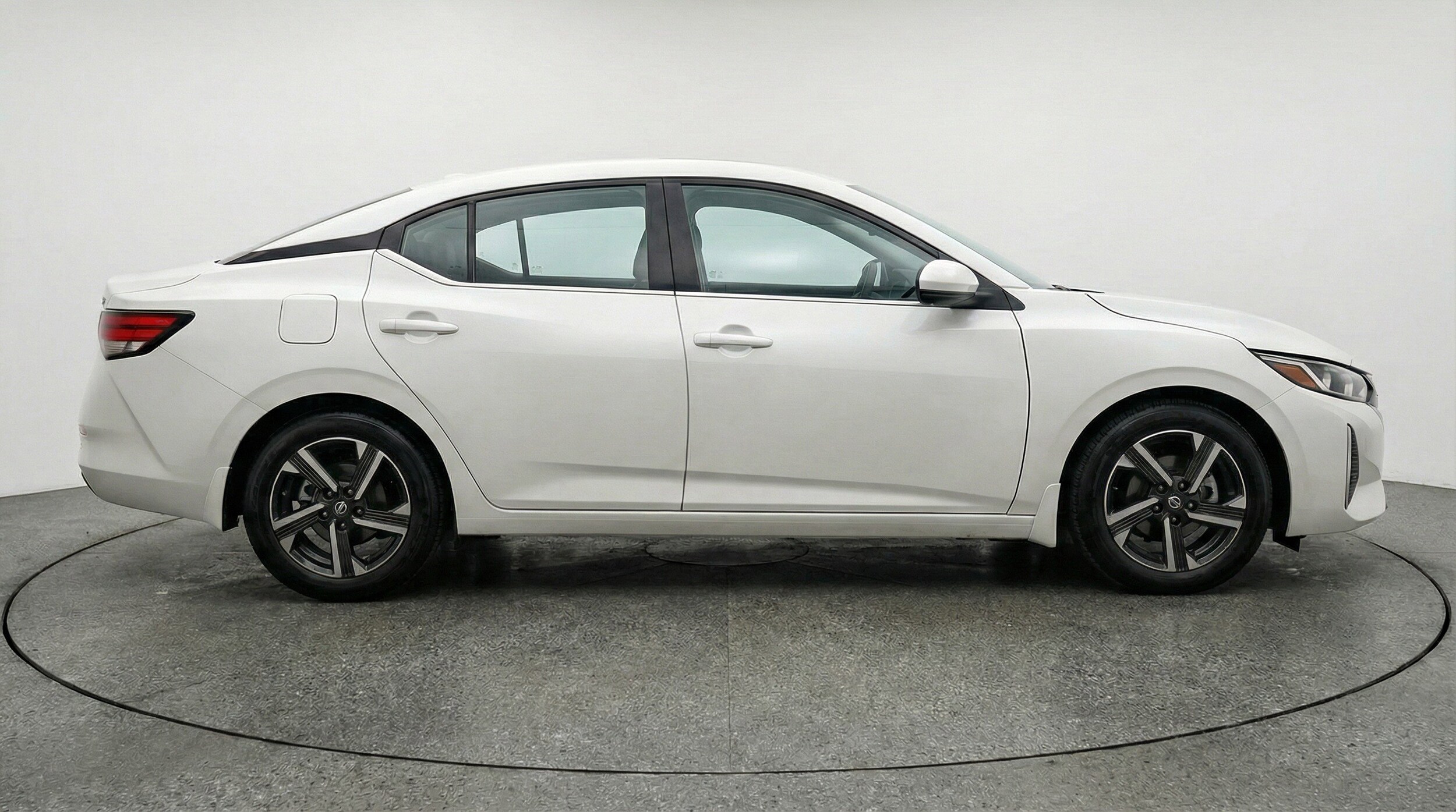 Thumbnail: 2025 Nissan Sentra - 11