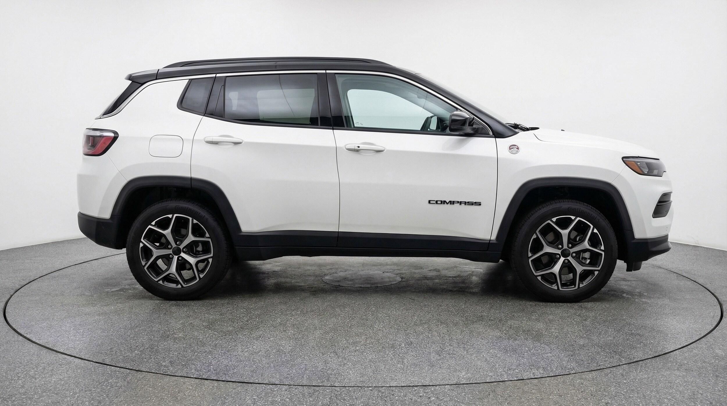 Thumbnail: 2025 Jeep Compass - 11