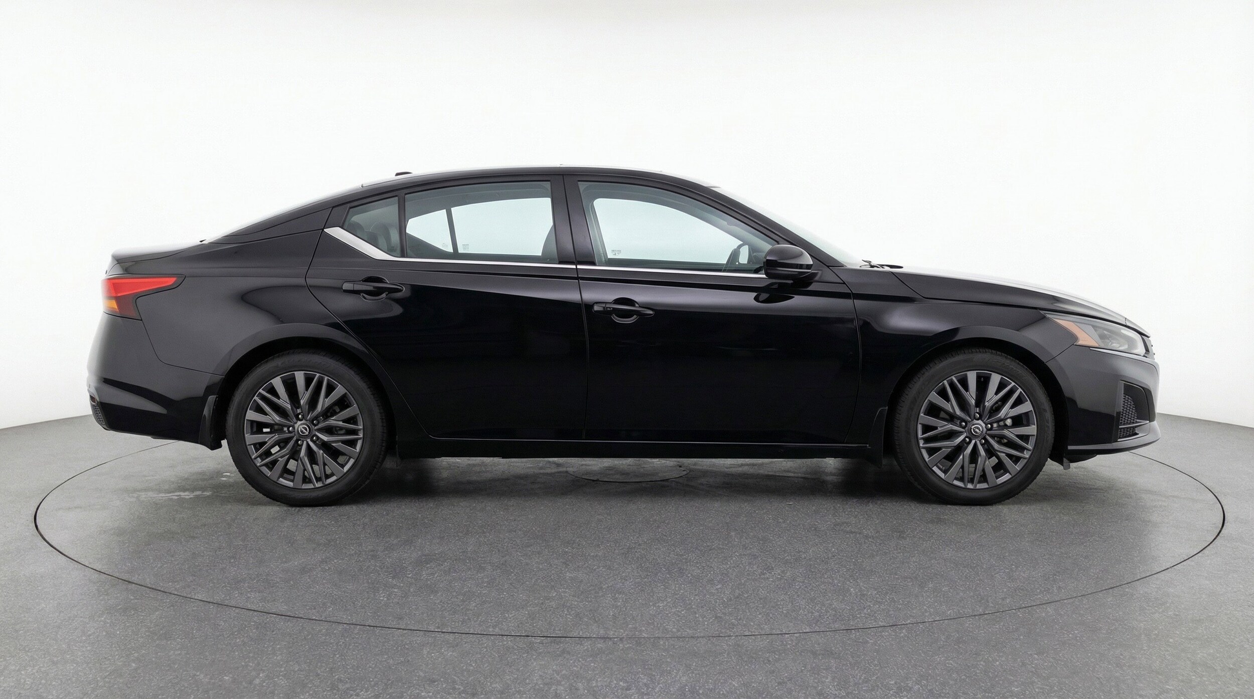 Thumbnail: 2025 Nissan Altima - 11