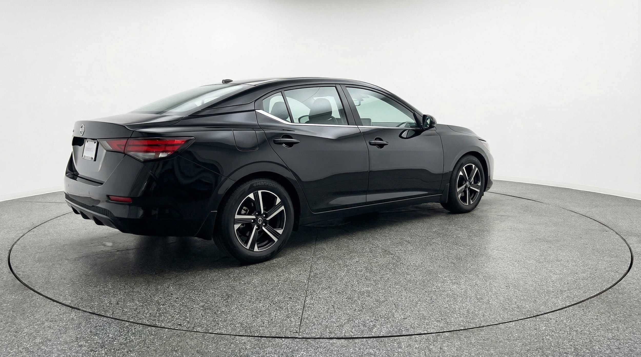 Thumbnail: 2025 Nissan Sentra - 9