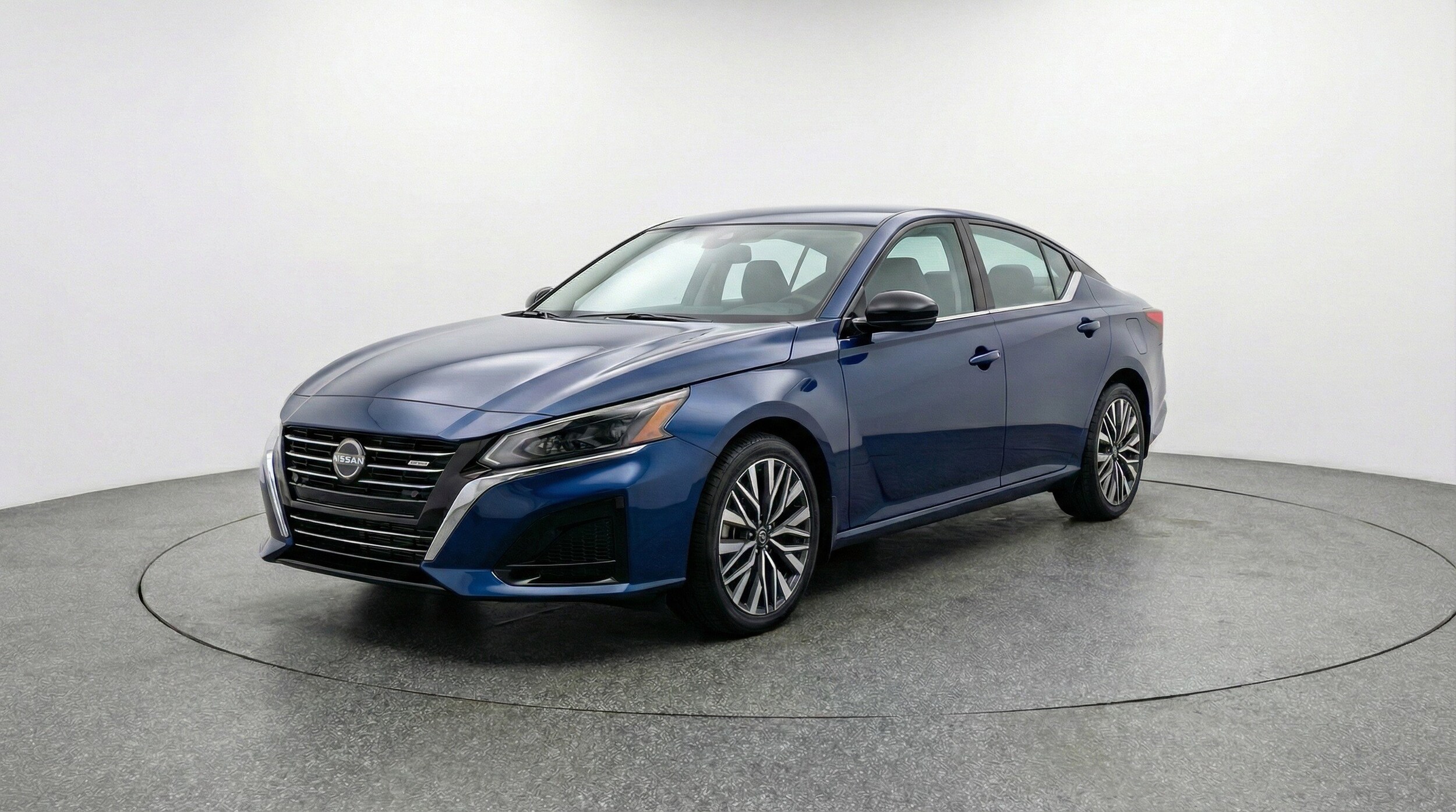 Thumbnail: 2025 Nissan Altima - 3