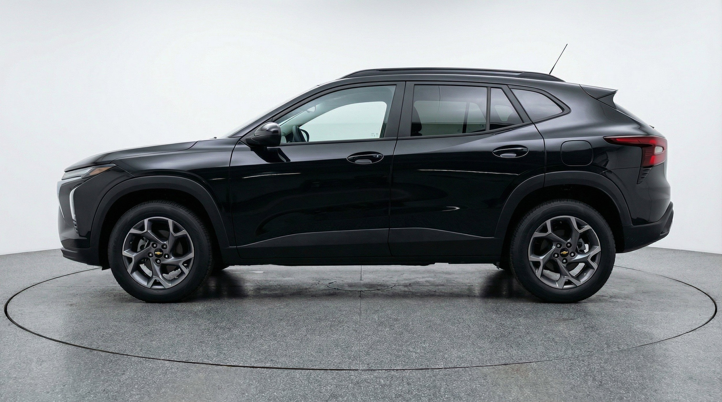 Thumbnail: 2025 Chevrolet Trax - 5