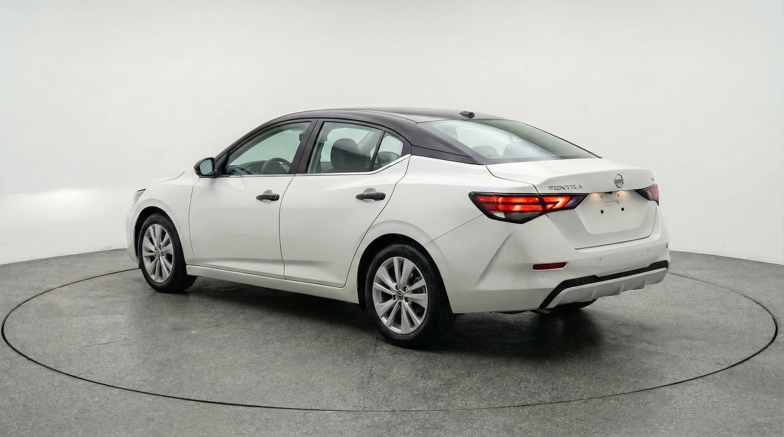 Thumbnail: 2025 Nissan Sentra - 5