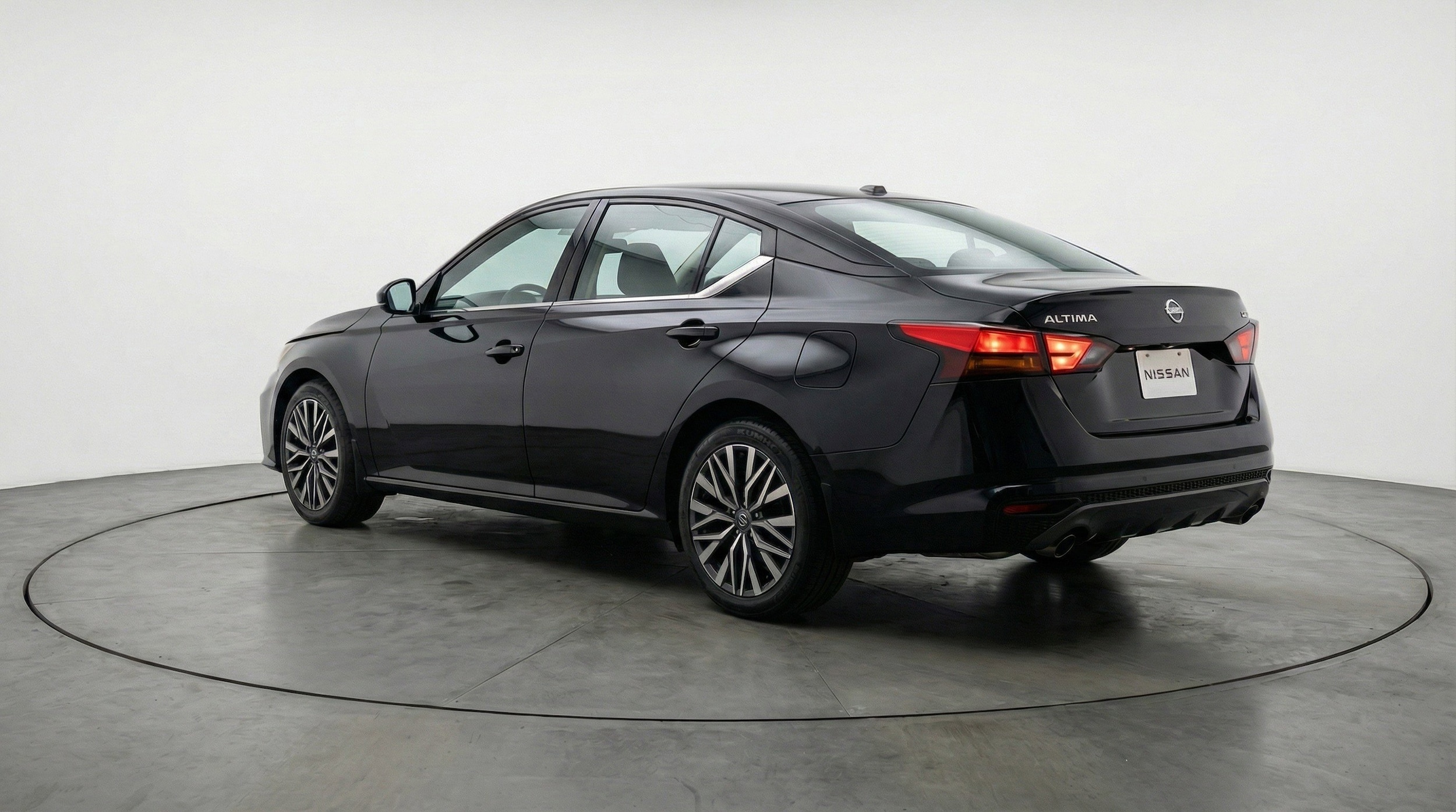 Thumbnail: 2025 Nissan Altima - 6