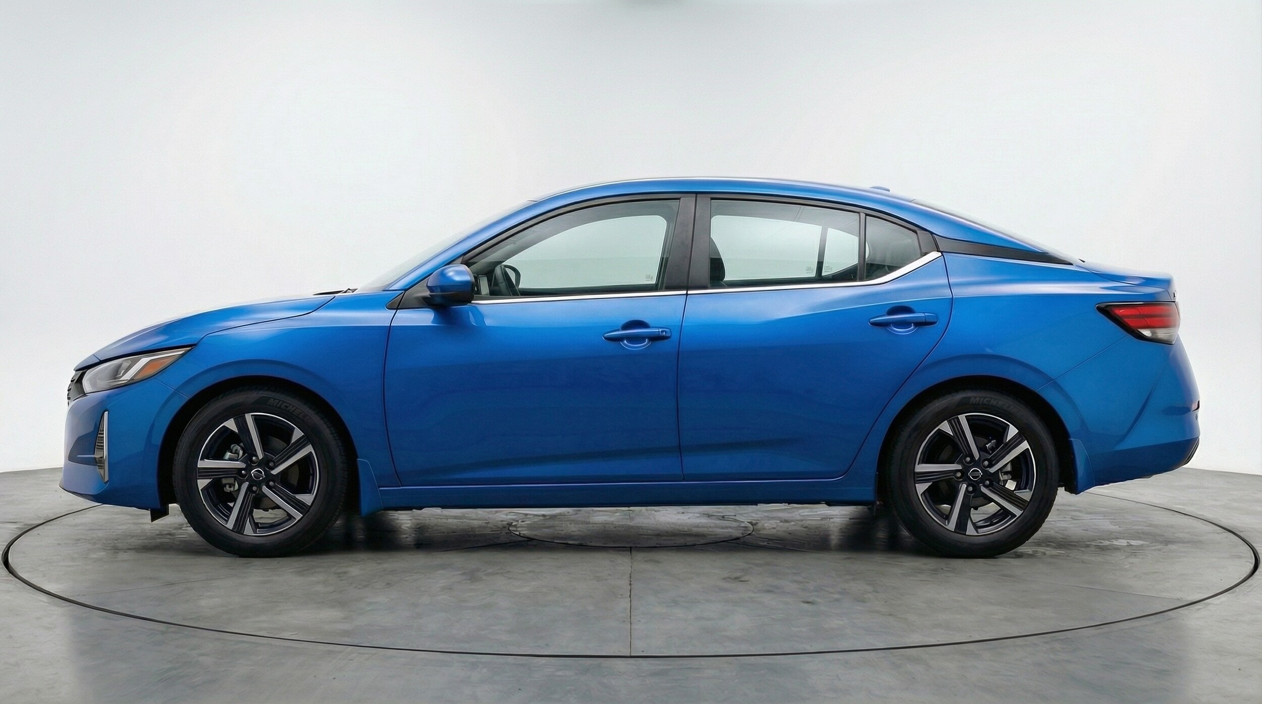 Thumbnail: 2025 Nissan Sentra - 4