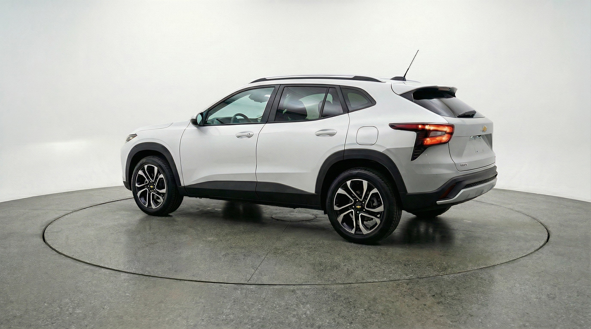 Thumbnail: 2025 Chevrolet Trax - 6